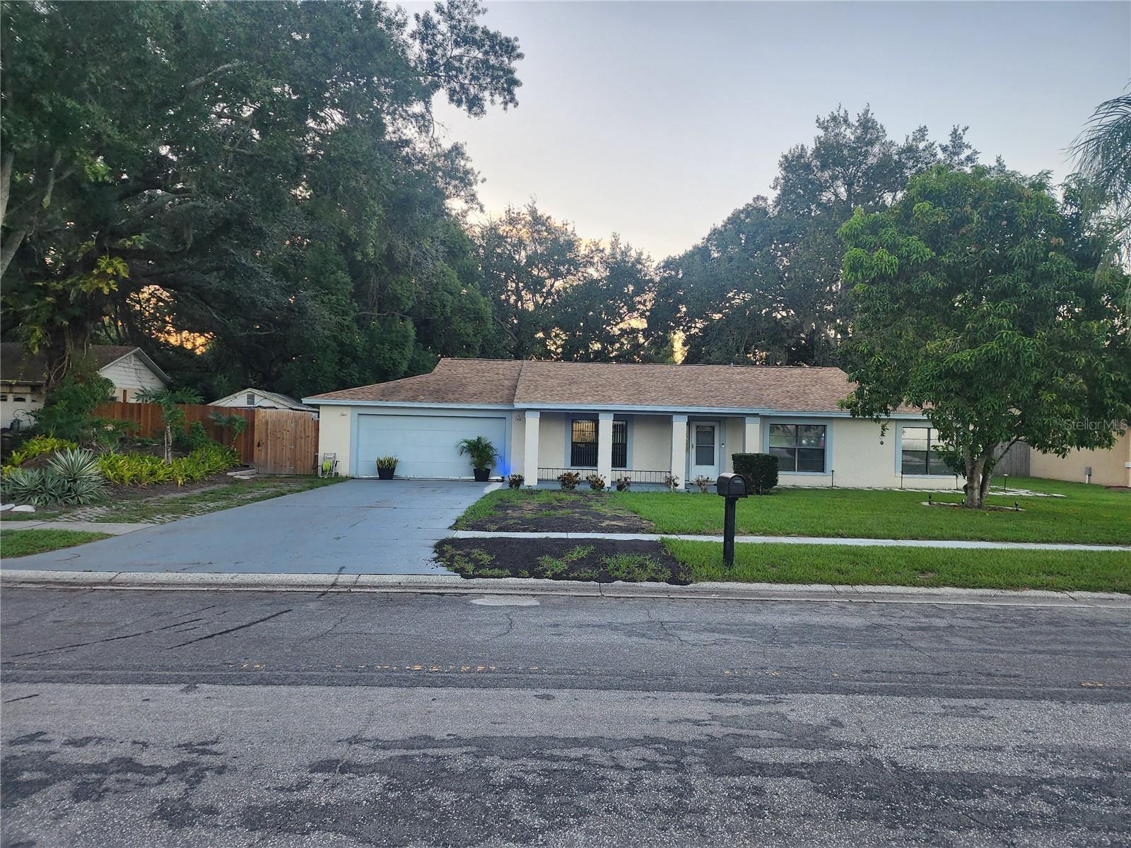 Single Family Residence in TAMPA, FL - Daniel Dourado