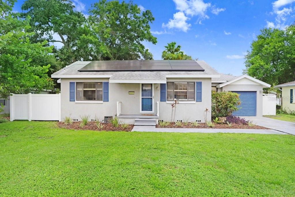 Single Family Residence in TAMPA, FL - Daniel Dourado