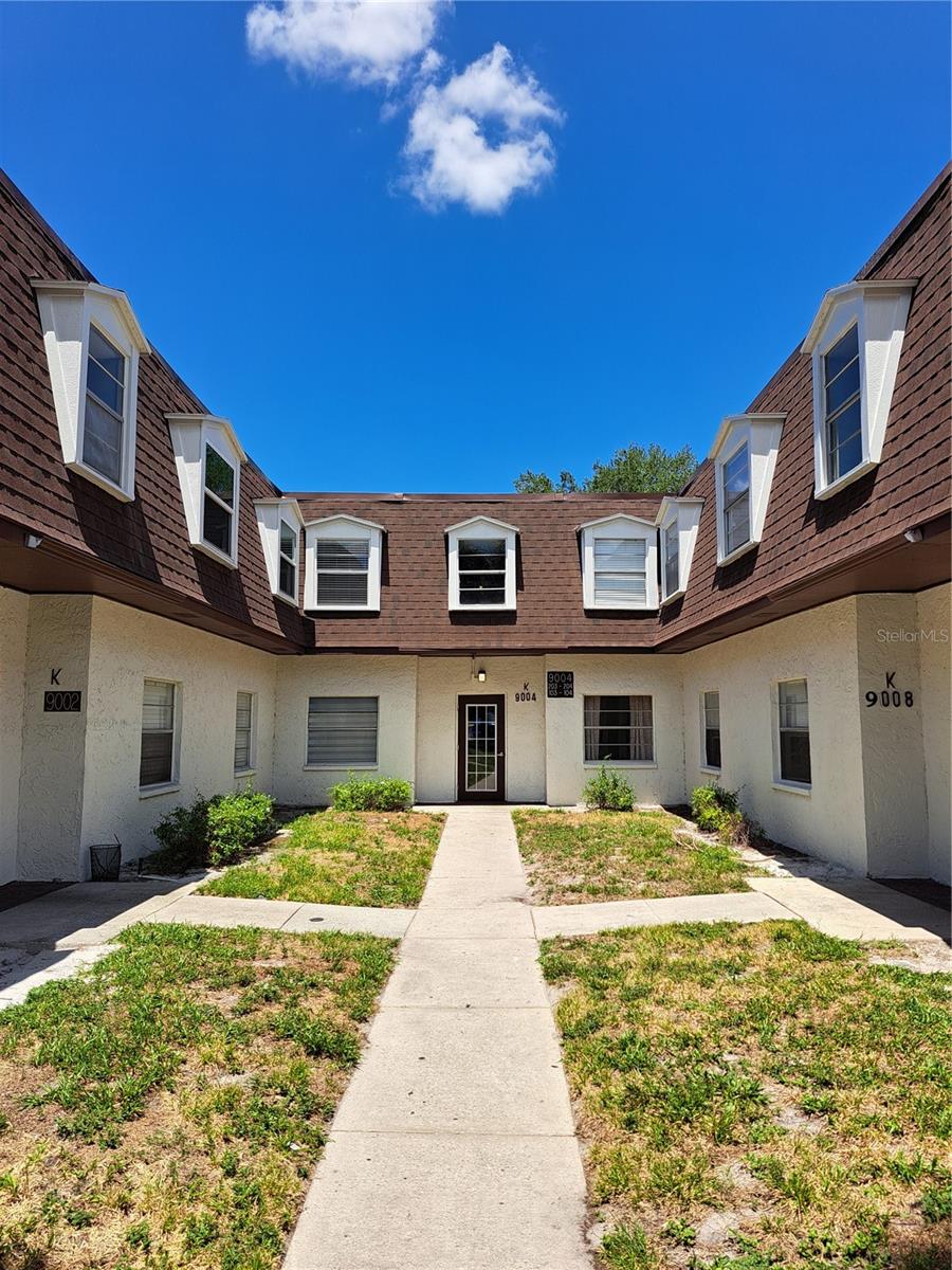 Condominium in TAMPA, FL - Daniel Dourado