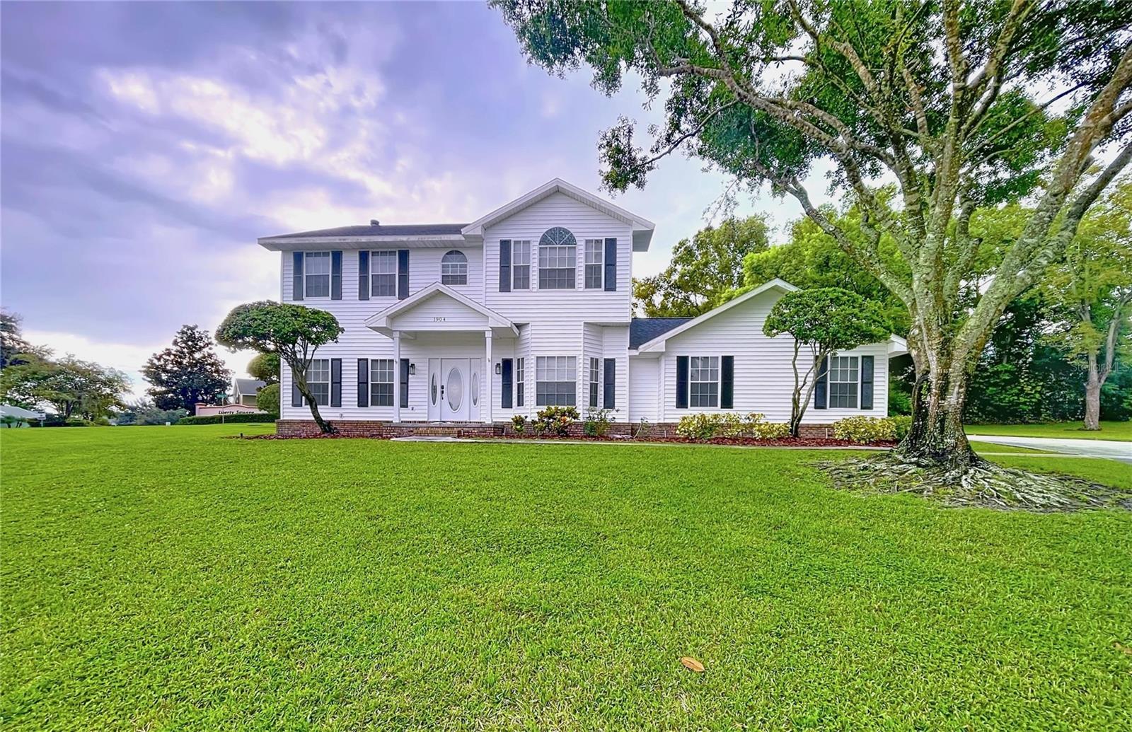 Single Family Residence in LAKELAND, FL - Daniel Dourado