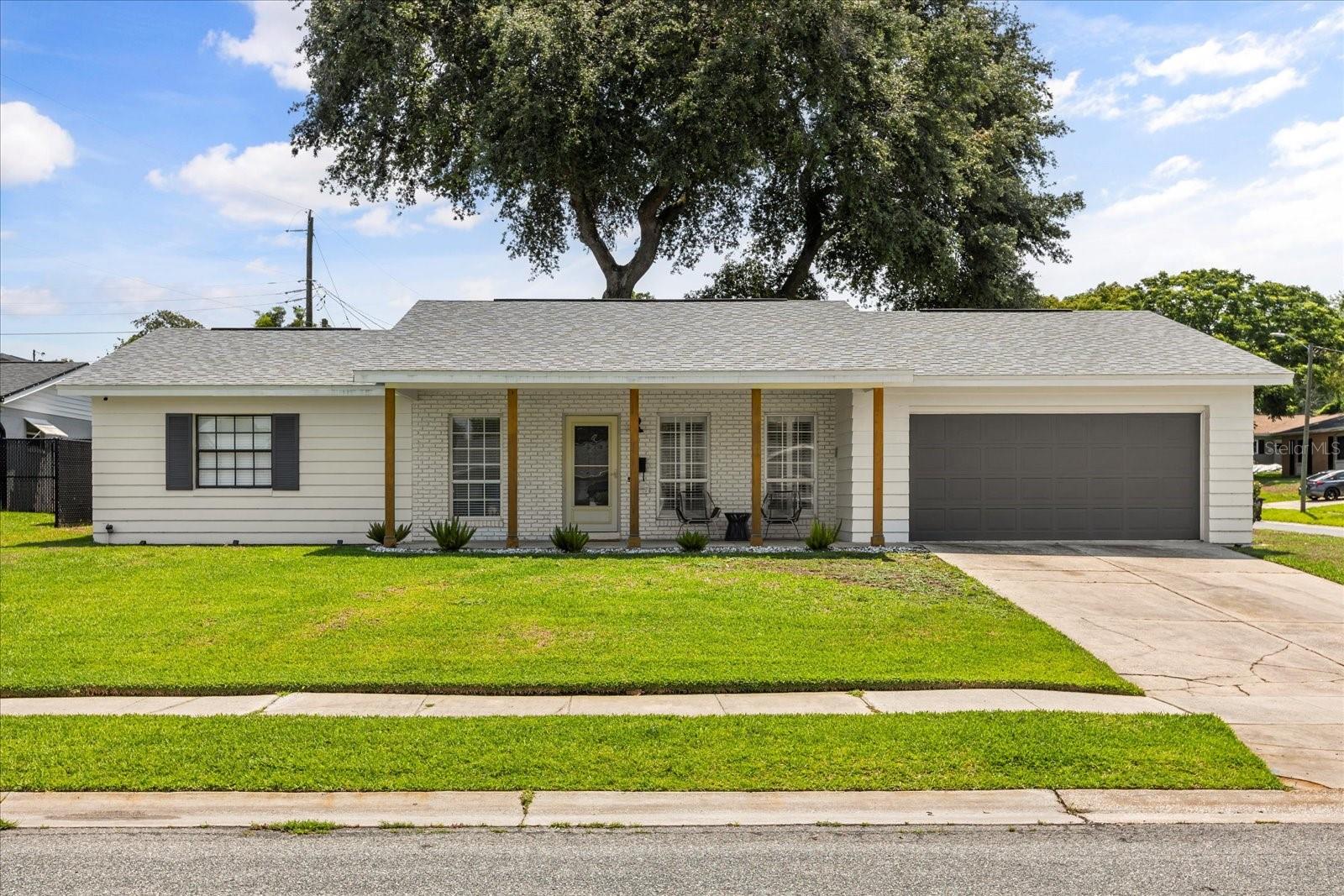 Single Family Residence in ALTAMONTE SPRINGS, FL - Daniel Dourado