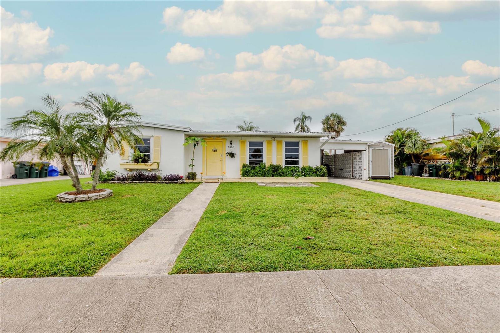 Single Family Residence in NORTH PORT, FL - Daniel Dourado