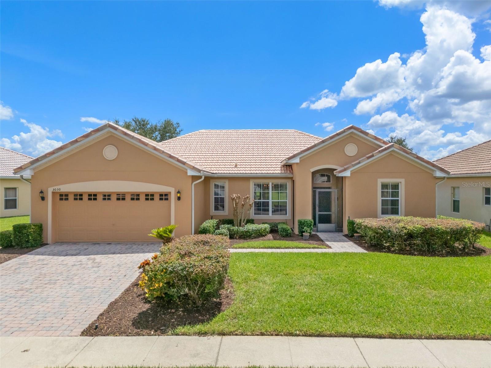 Single Family Residence em KISSIMMEE, FL - Daniel Dourado