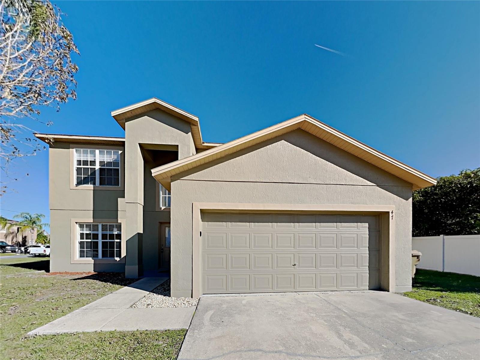 Single Family Residence em KISSIMMEE, FL - Daniel Dourado