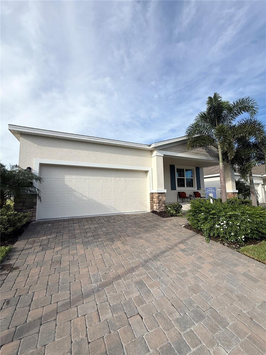 Single Family Residence em KISSIMMEE, FL - Daniel Dourado