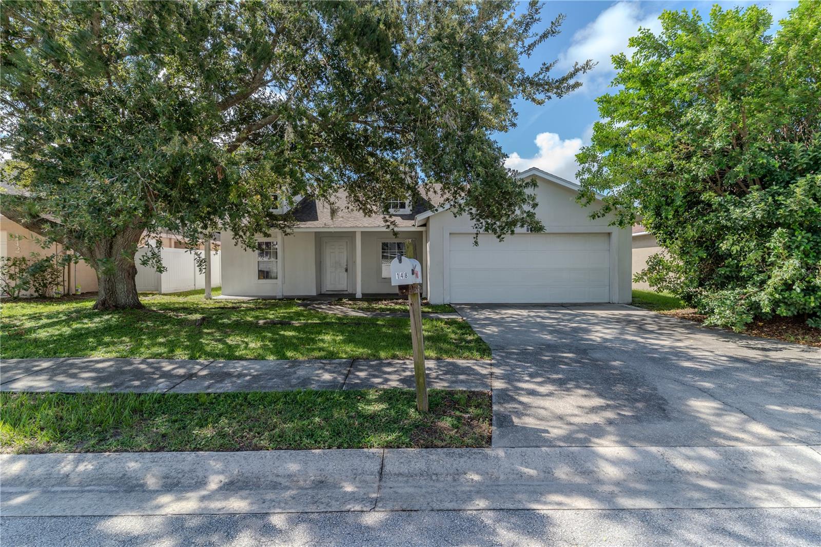 Single Family Residence in AUBURNDALE, FL - Daniel Dourado