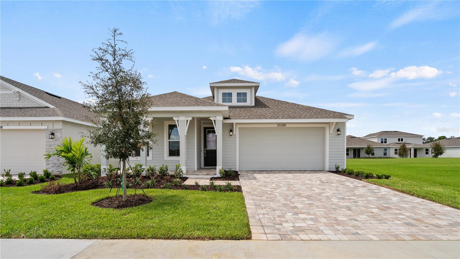 Single Family Residence em MOUNT DORA, FL - Daniel Dourado