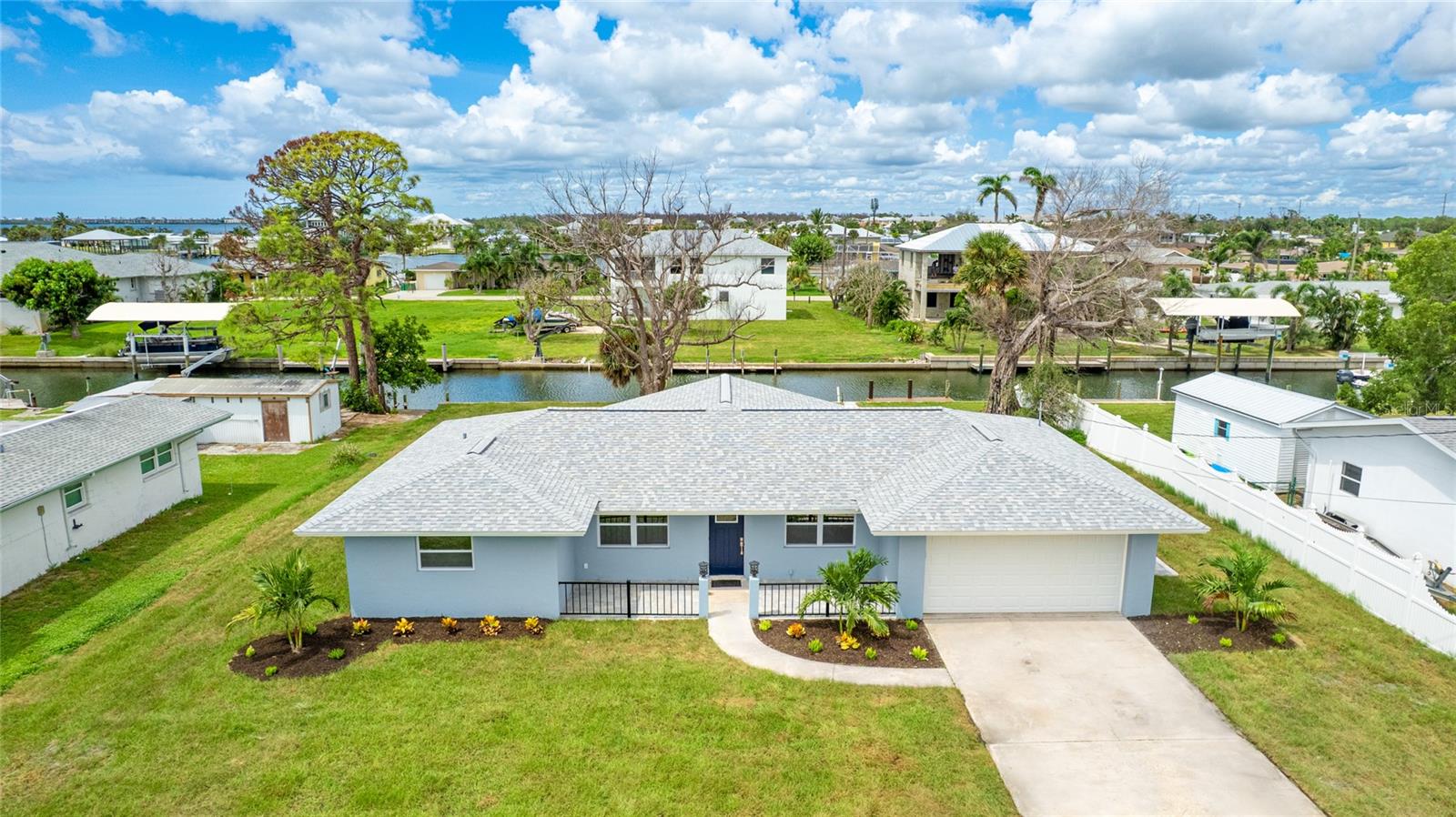 Single Family Residence em ENGLEWOOD, FL - Daniel Dourado