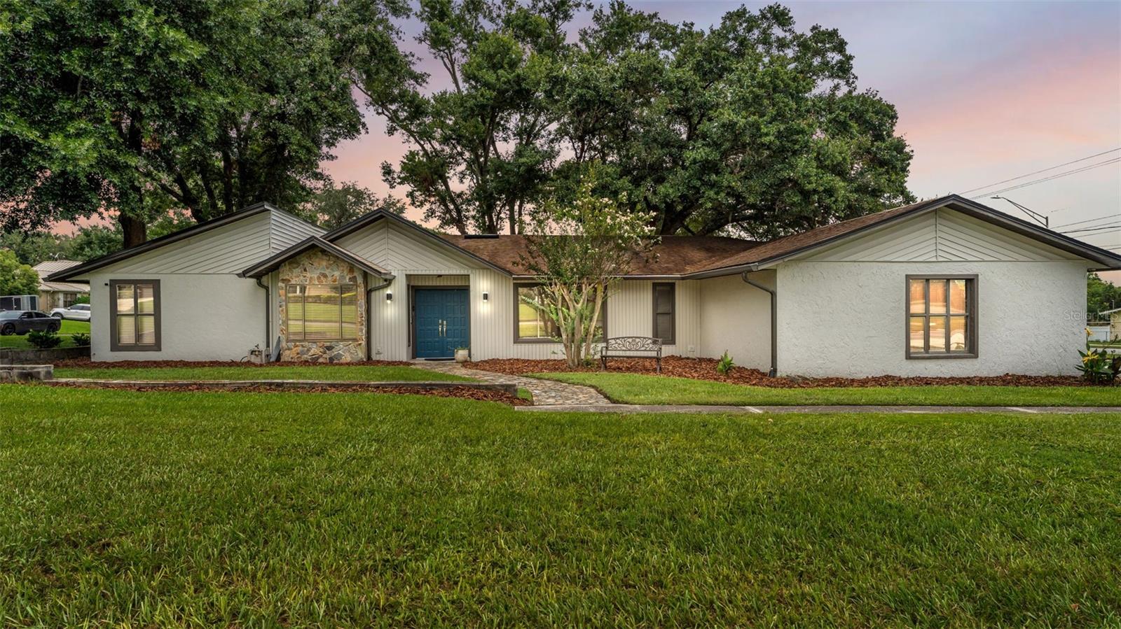 Single Family Residence in LAKELAND, FL - Daniel Dourado