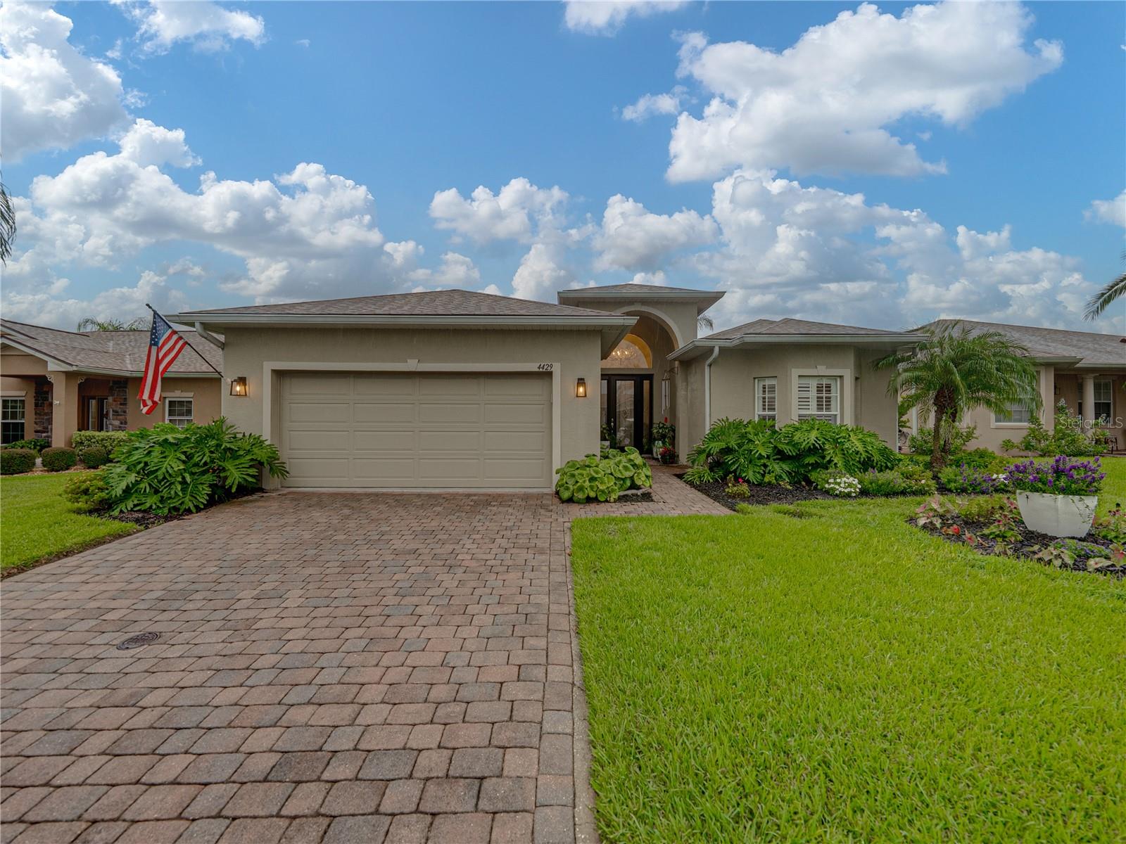 Single Family Residence in LAKE WALES, FL - Daniel Dourado