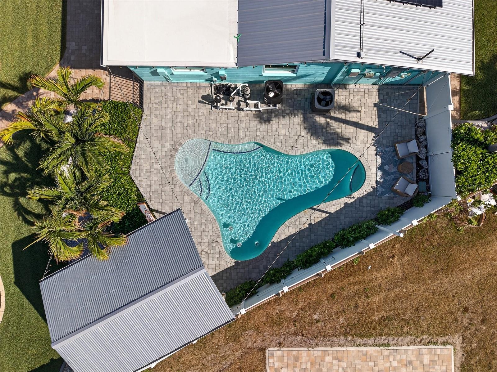 Single Family Residence in TAMPA, FL - Daniel Dourado