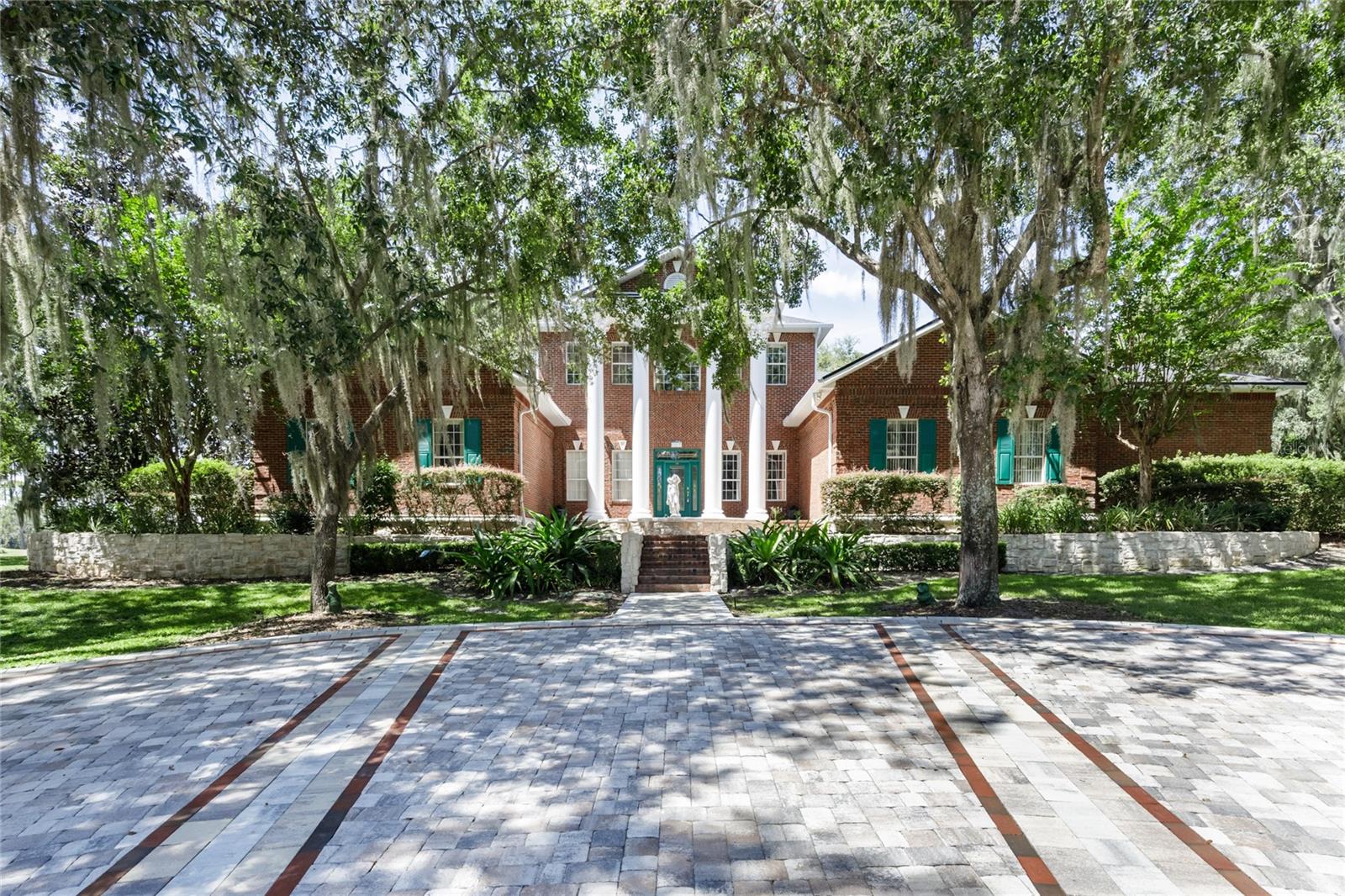 Single Family Residence in GAINESVILLE, FL - Daniel Dourado