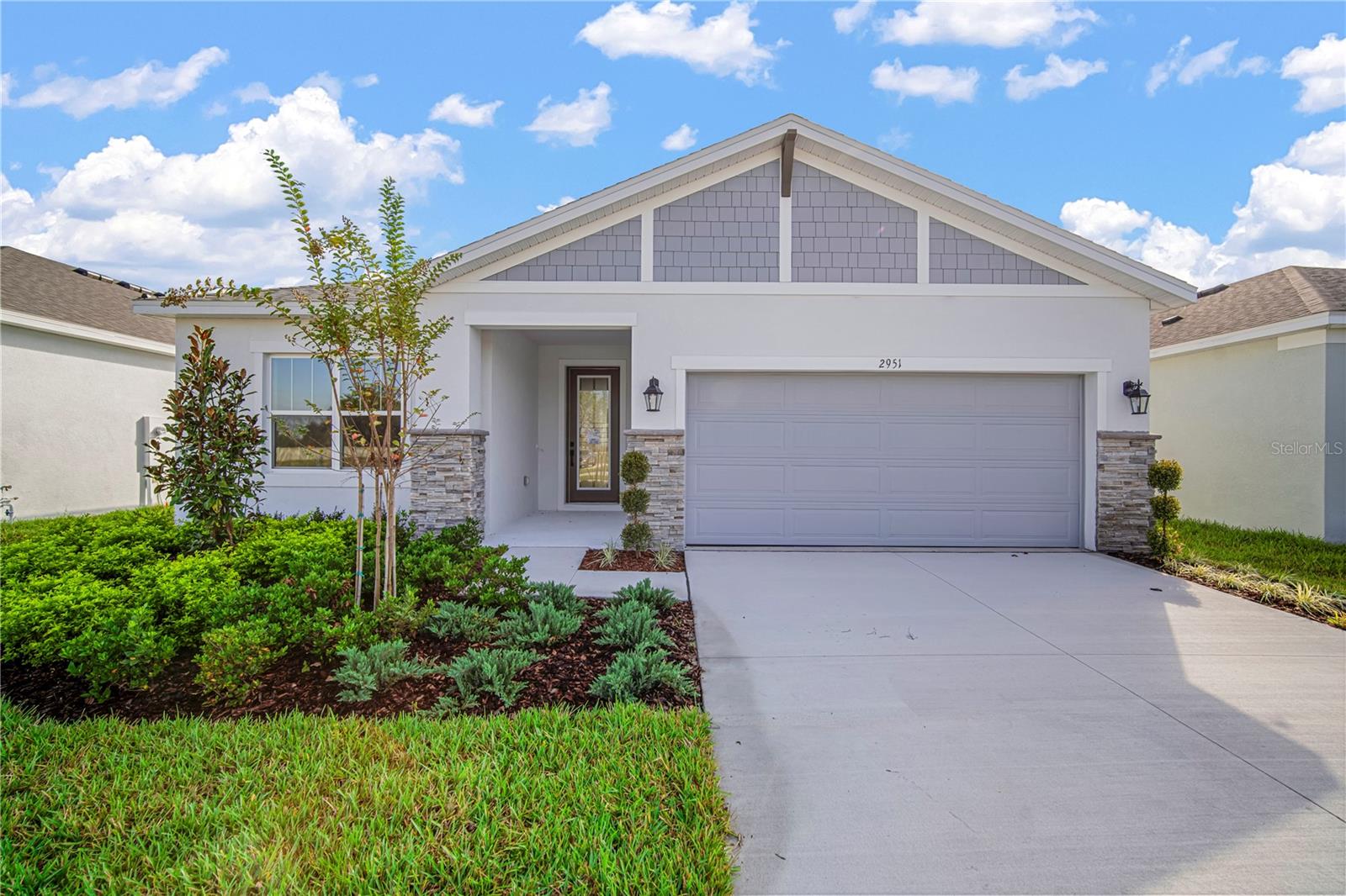 Single Family Residence in PLANT CITY, FL - Daniel Dourado