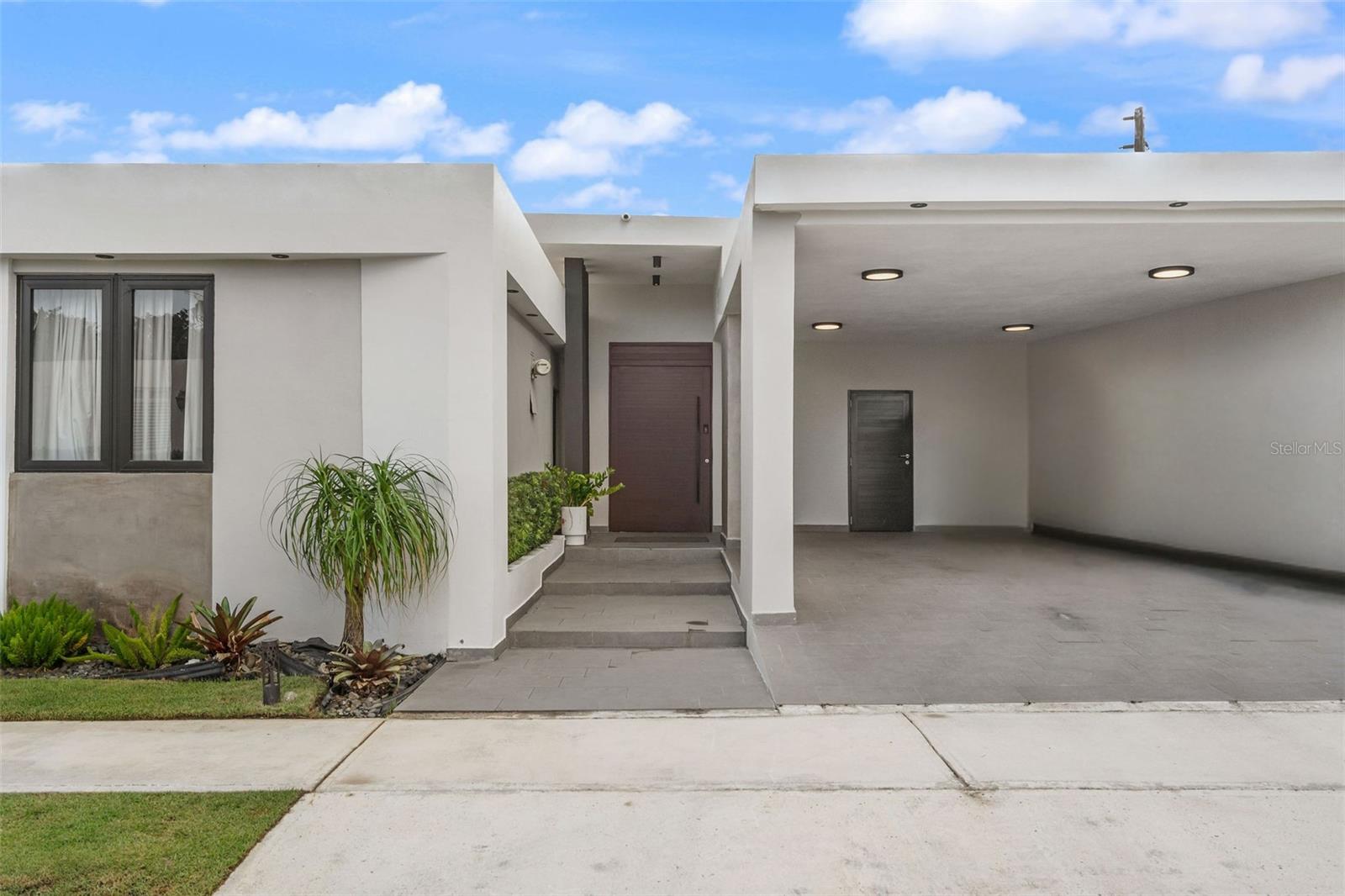 Single Family Residence em DORADO, PR - Daniel Dourado