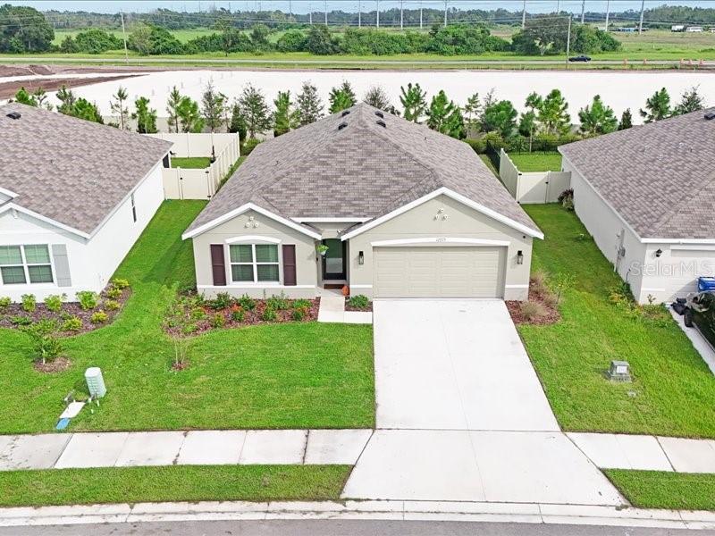 Single Family Residence in PARRISH, FL - Daniel Dourado