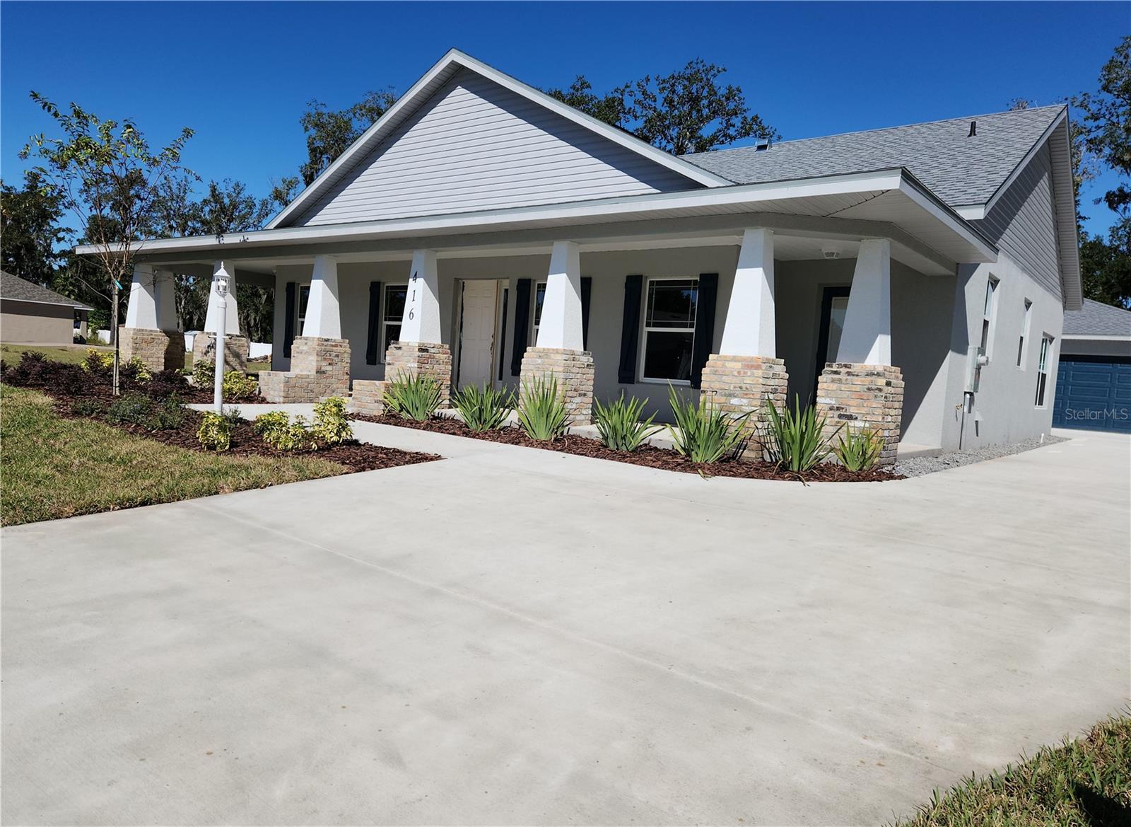 Single Family Residence in PLANT CITY, FL - Daniel Dourado
