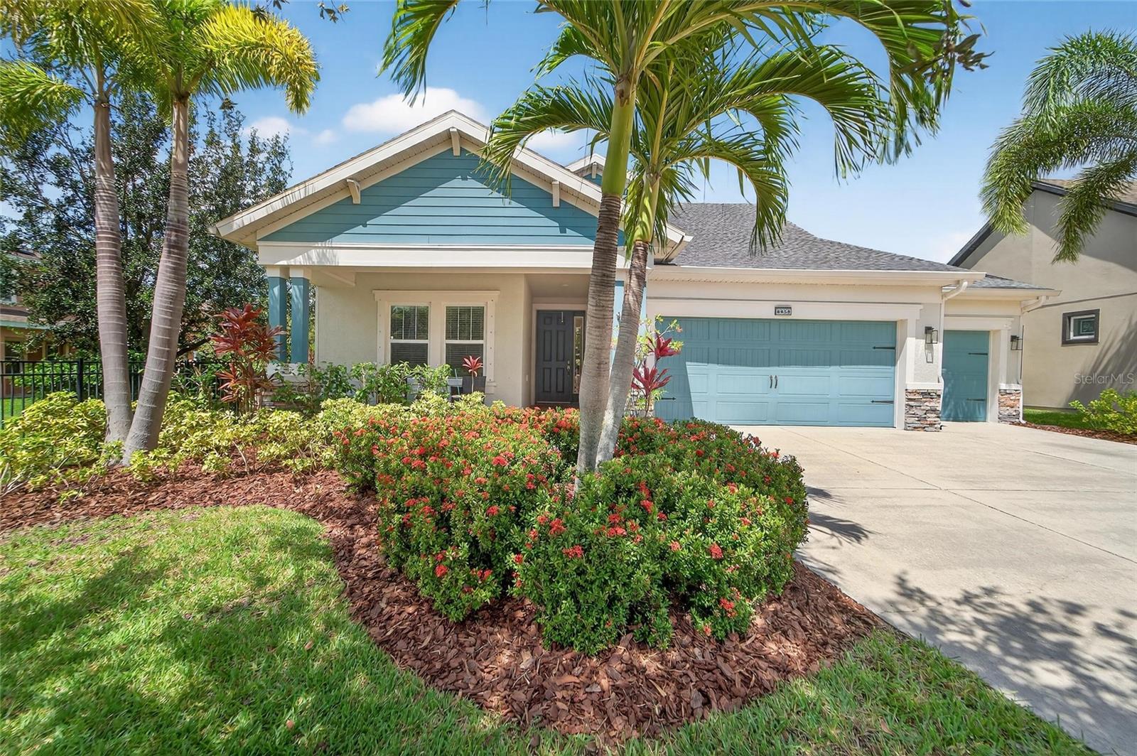 Single Family Residence in APOLLO BEACH, FL - Daniel Dourado