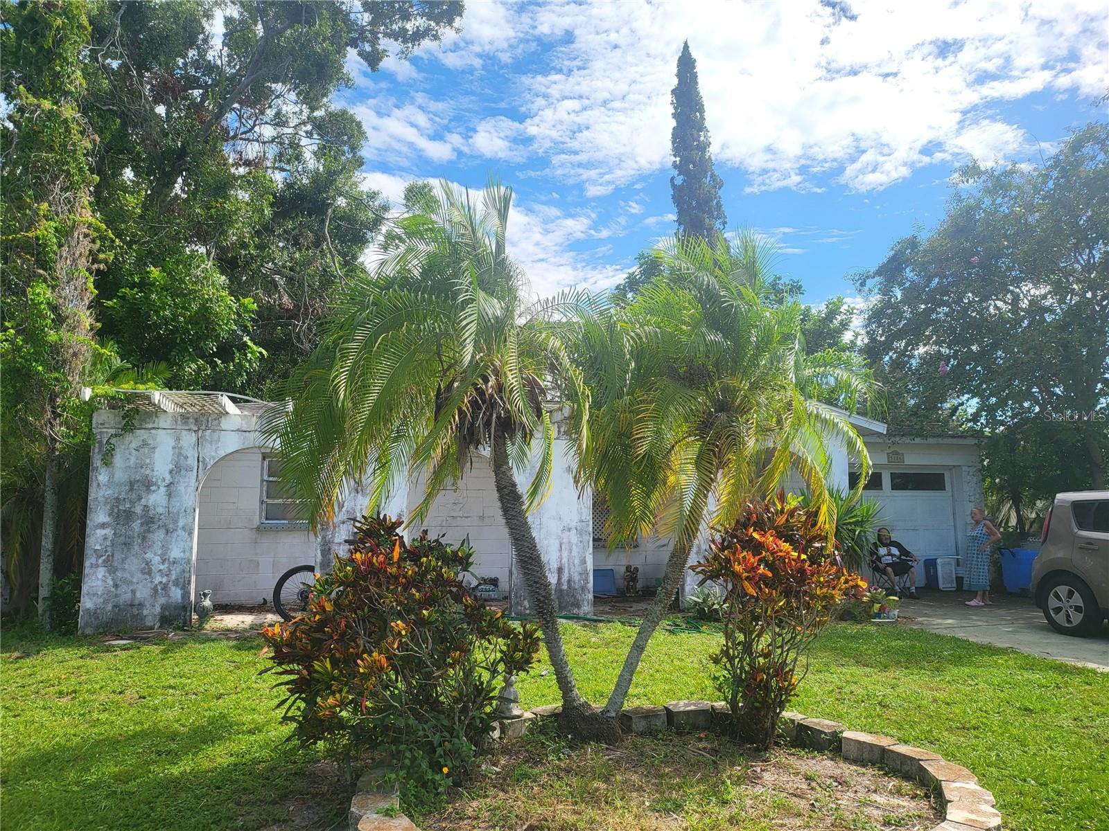 Single Family Residence em PINELLAS PARK, FL - Daniel Dourado