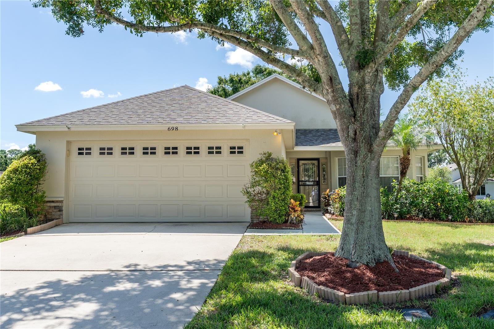 Single Family Residence in LAKELAND, FL - Daniel Dourado