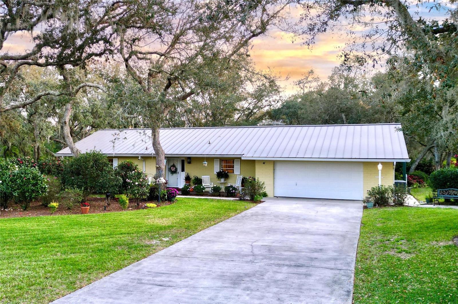 Single Family Residence in HAINES CITY, FL - Daniel Dourado