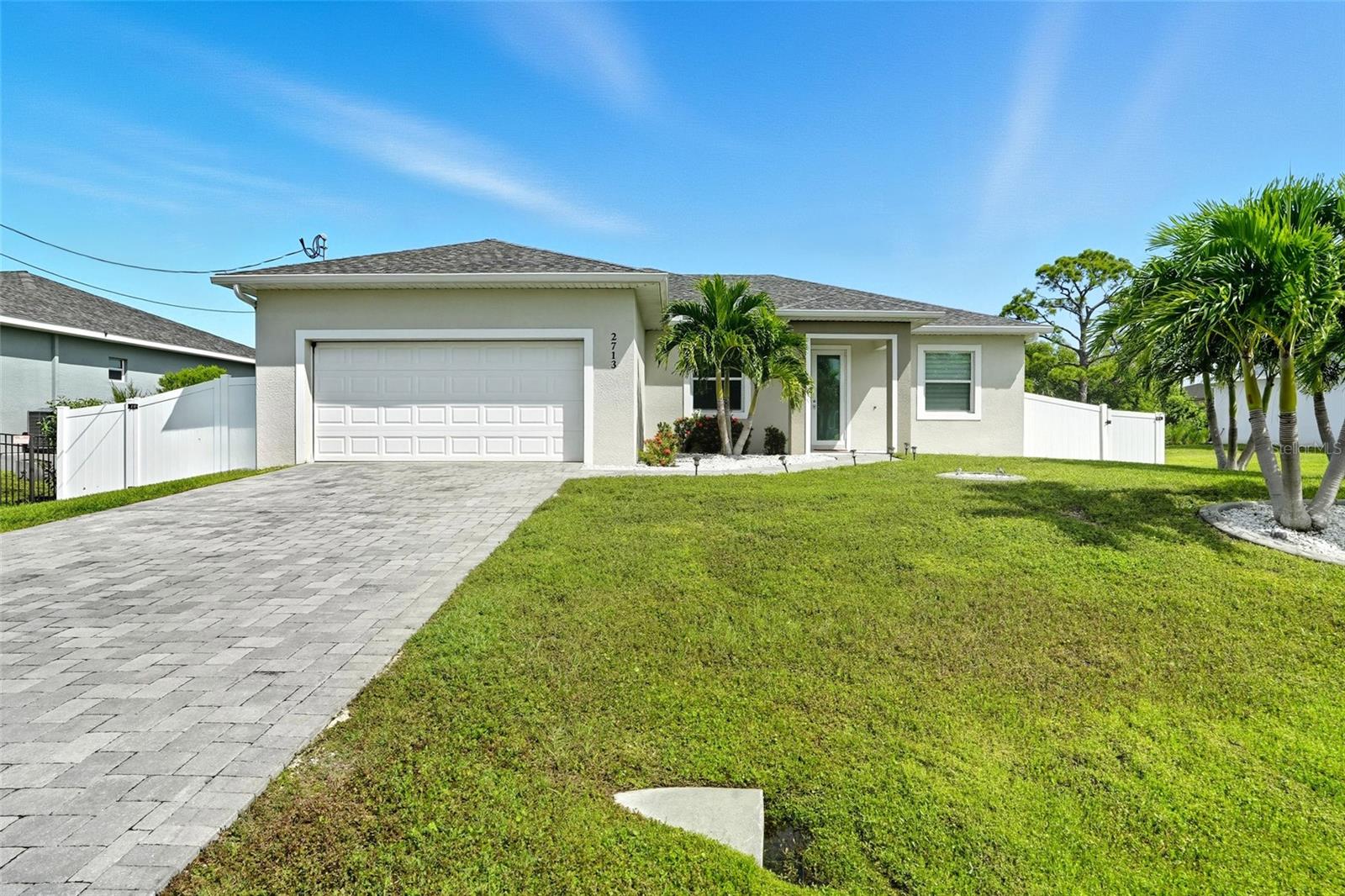Single Family Residence in CAPE CORAL, FL - Daniel Dourado