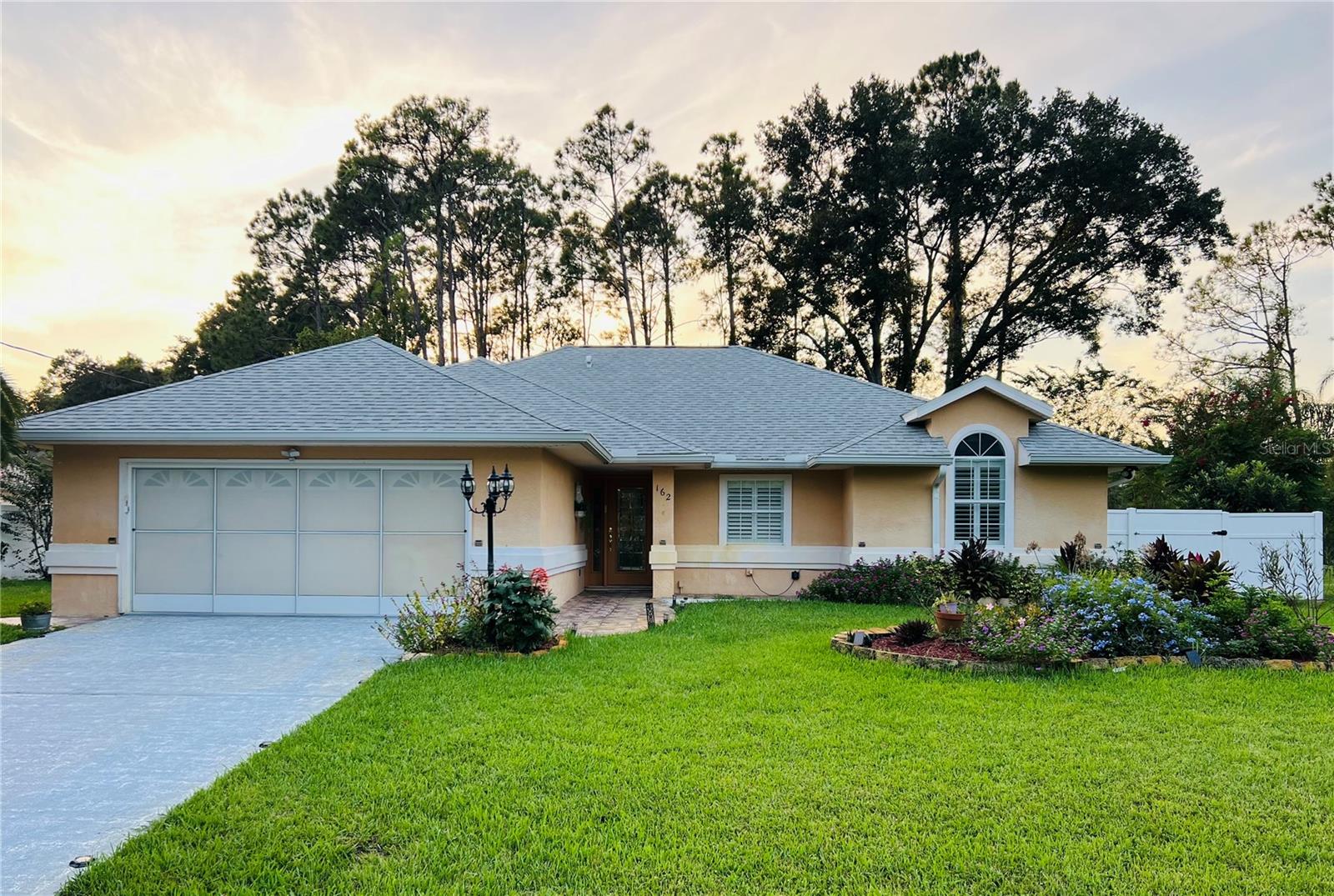 Single Family Residence in PALM COAST, FL - Daniel Dourado