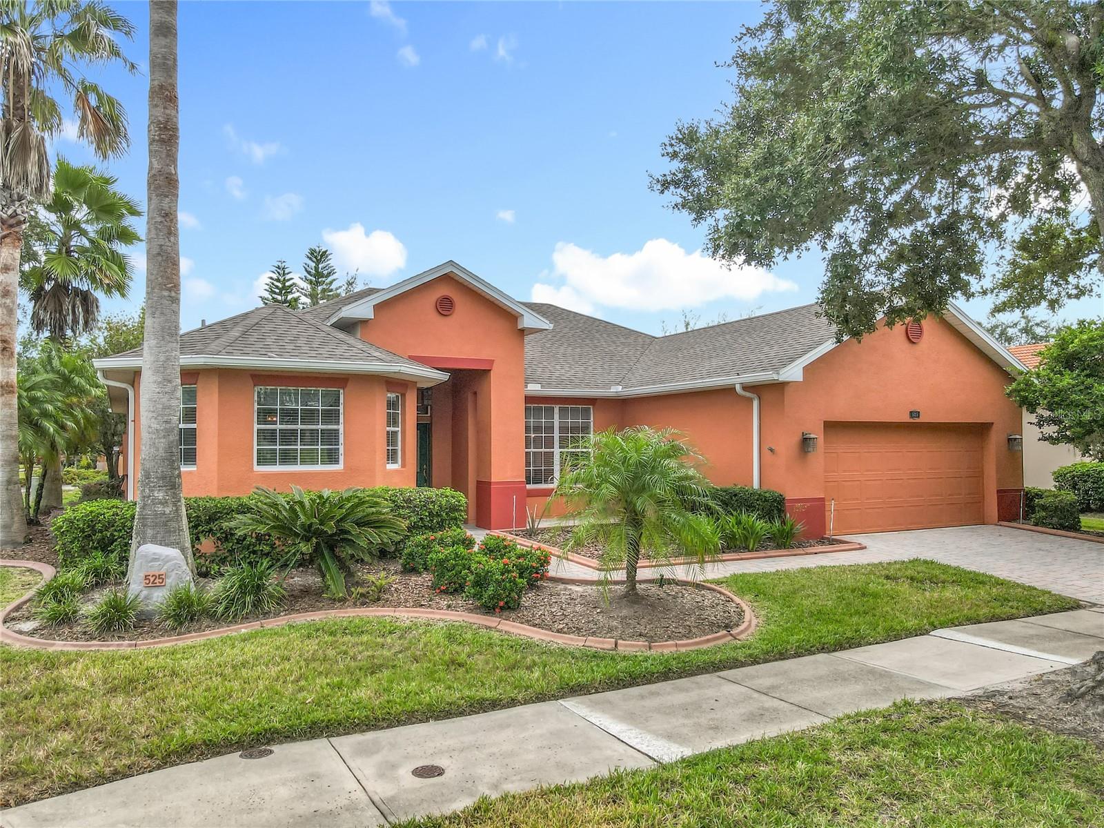 Single Family Residence in POINCIANA, FL - Daniel Dourado