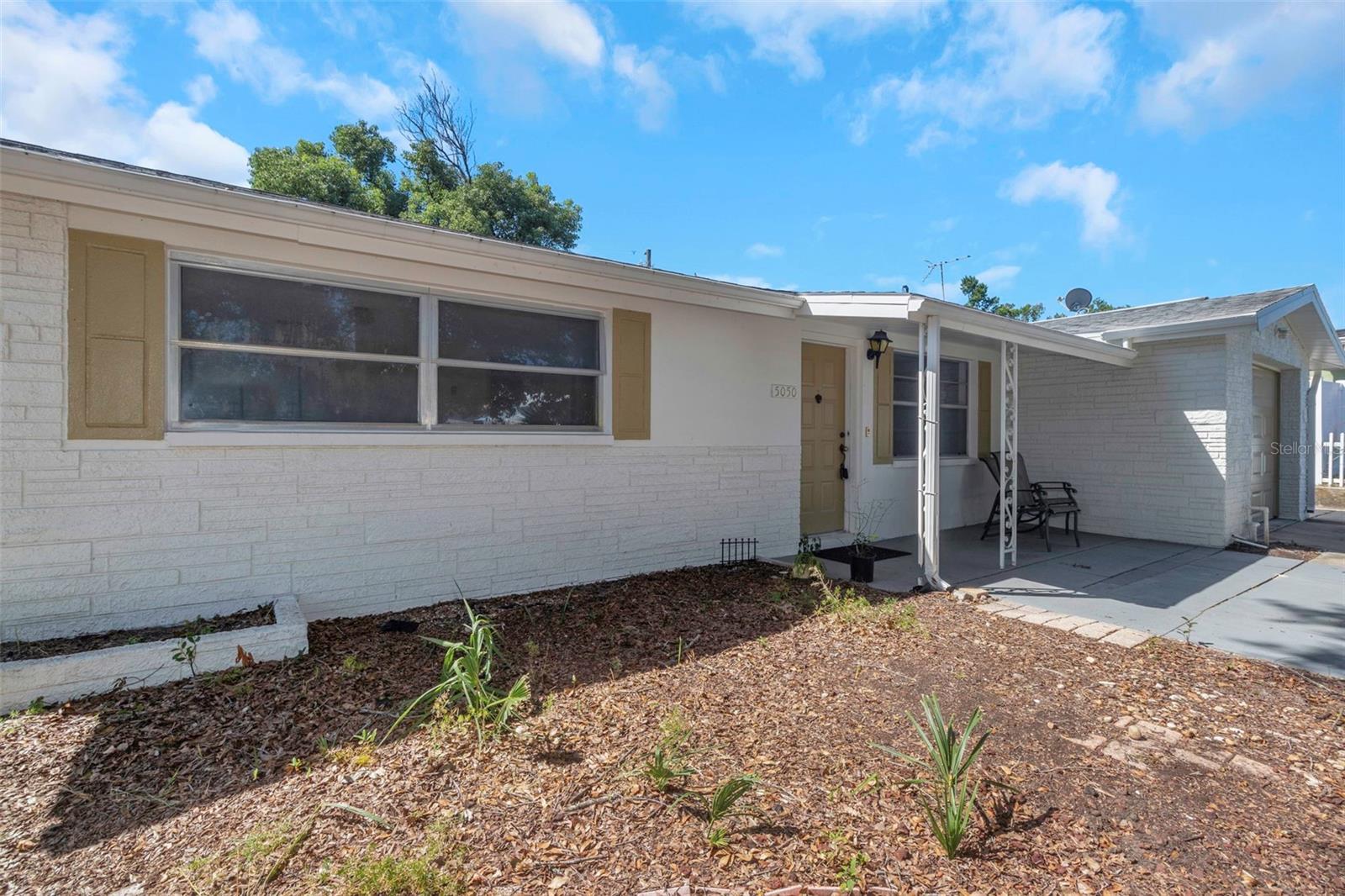 Single Family Residence in HOLIDAY, FL - Daniel Dourado