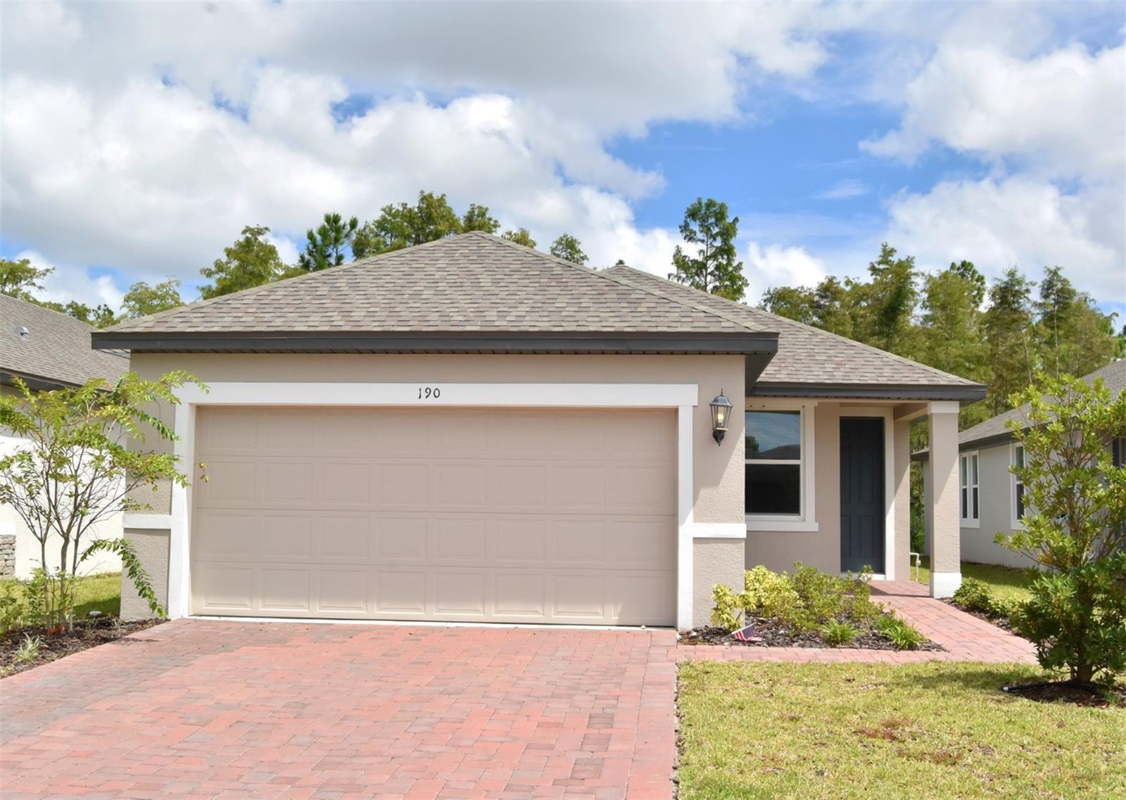 Single Family Residence in DAYTONA BEACH, FL - Daniel Dourado