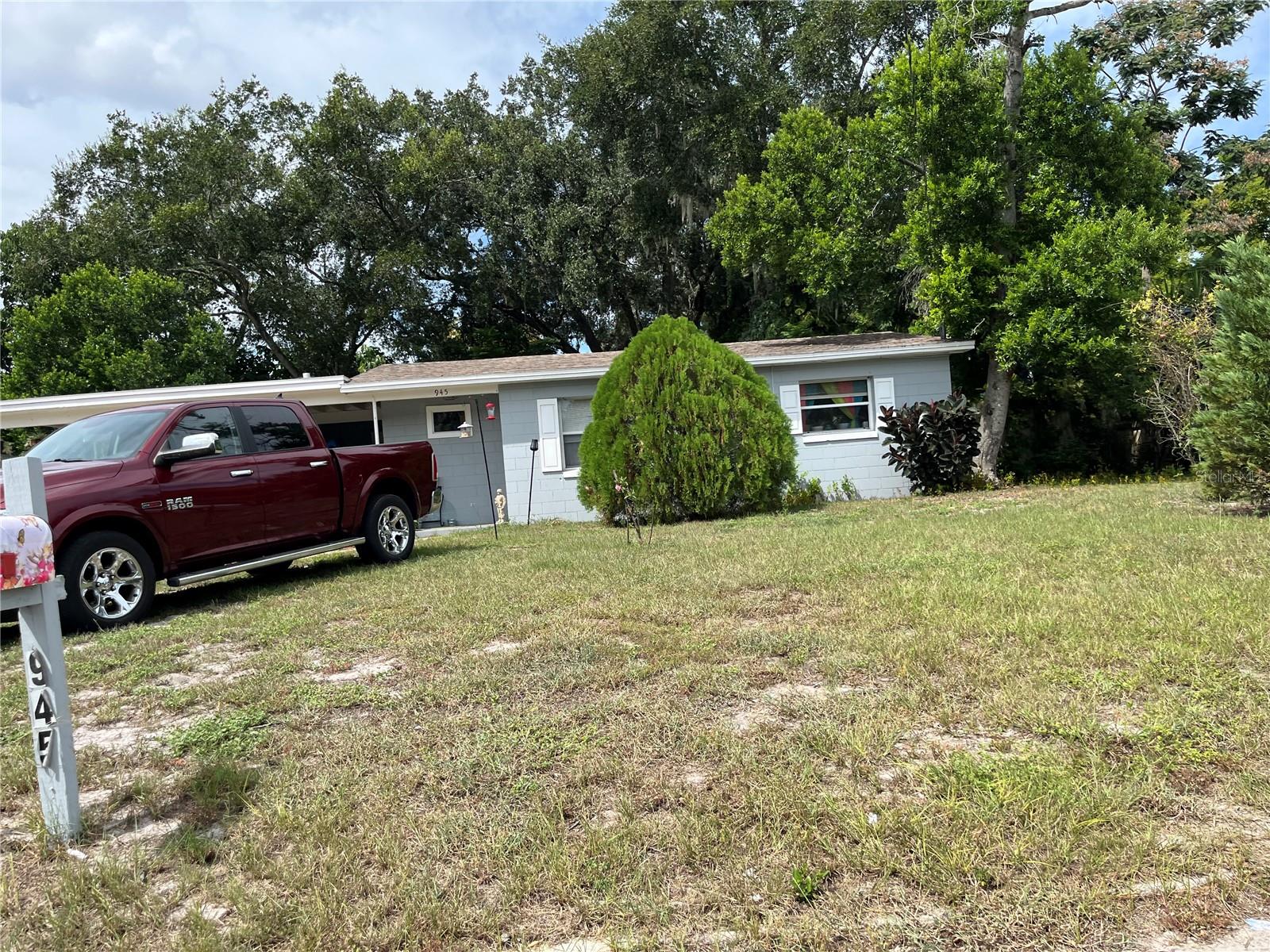 Single Family Residence em MOUNT DORA, FL - Daniel Dourado