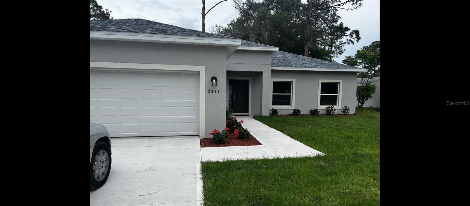 Single Family Residence in DELAND, FL - Daniel Dourado