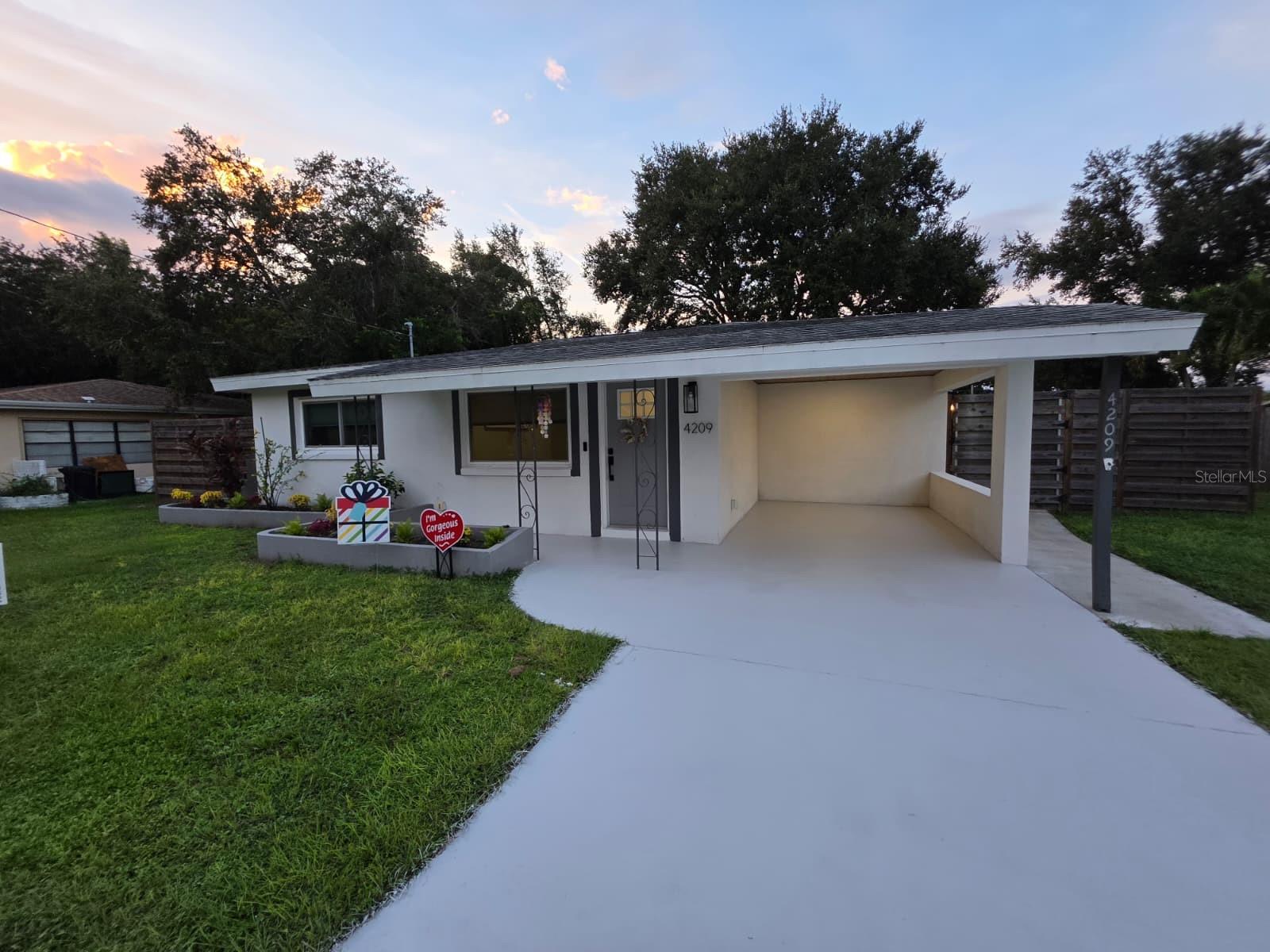 Single Family Residence em SARASOTA, FL - Daniel Dourado