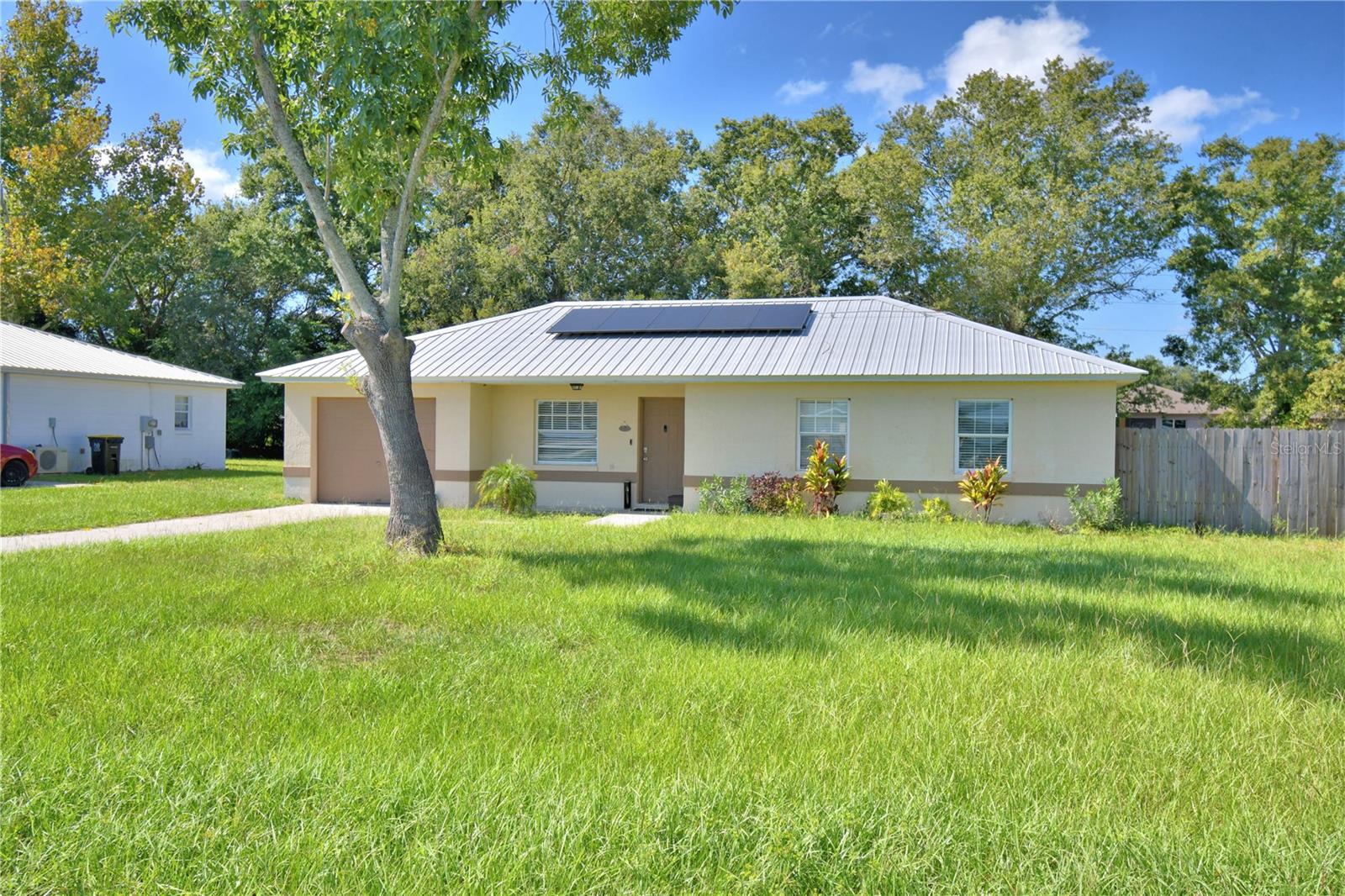 Single Family Residence em POLK CITY, FL - Daniel Dourado