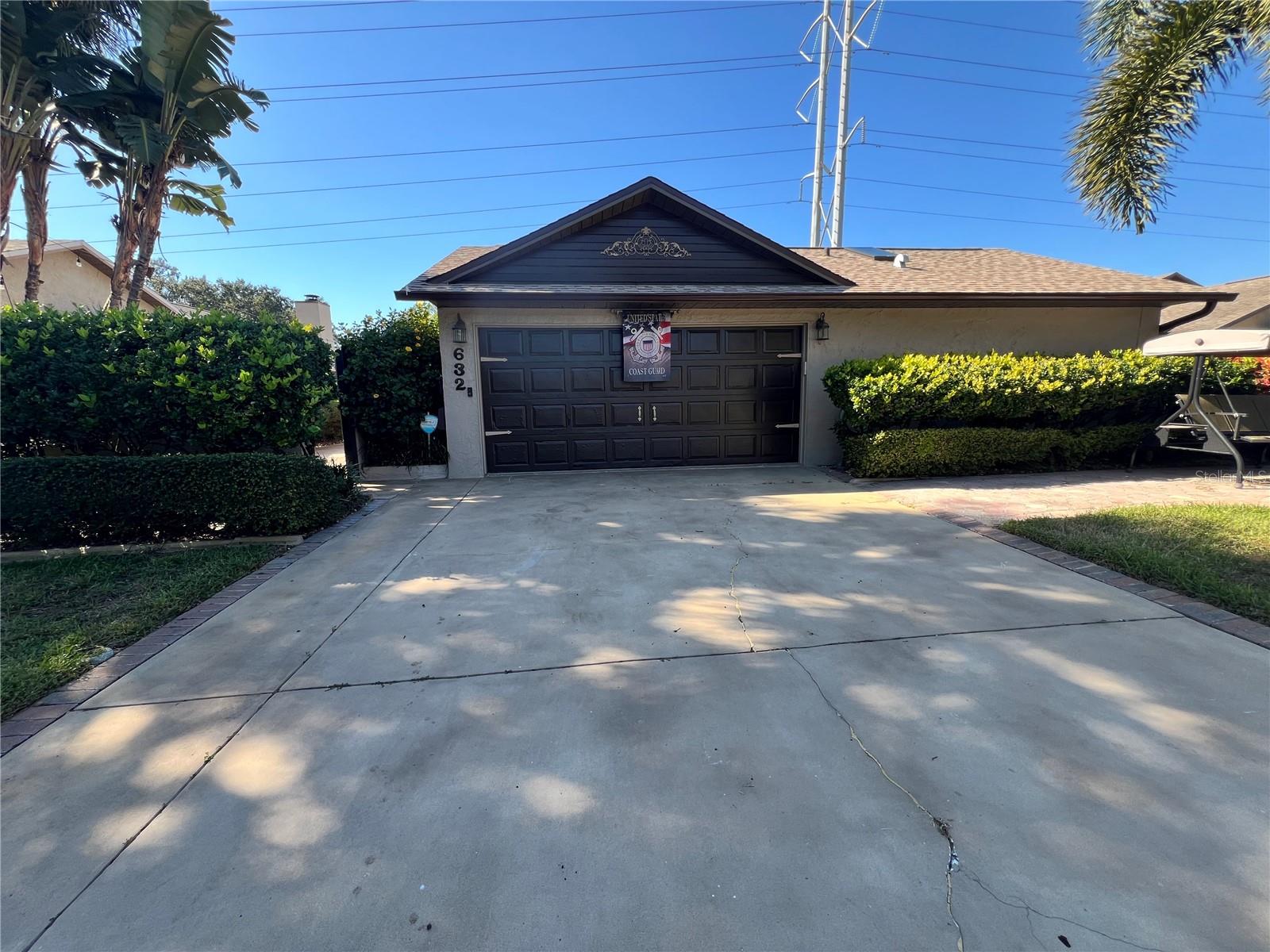 Single Family Residence in PALM HARBOR, FL - Daniel Dourado