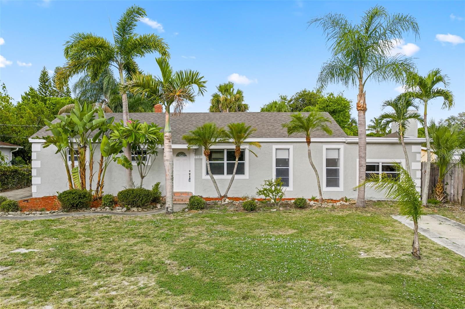 Single Family Residence em MERRITT ISLAND, FL - Daniel Dourado