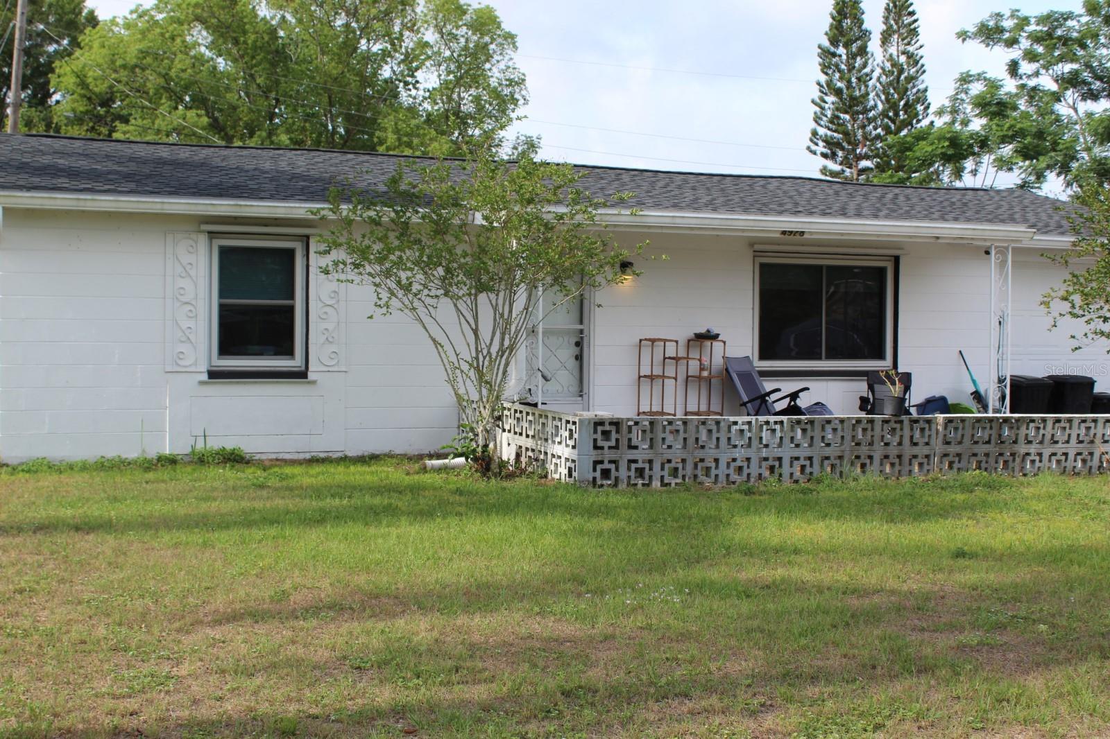 Single Family Residence in HOLIDAY, FL - Daniel Dourado