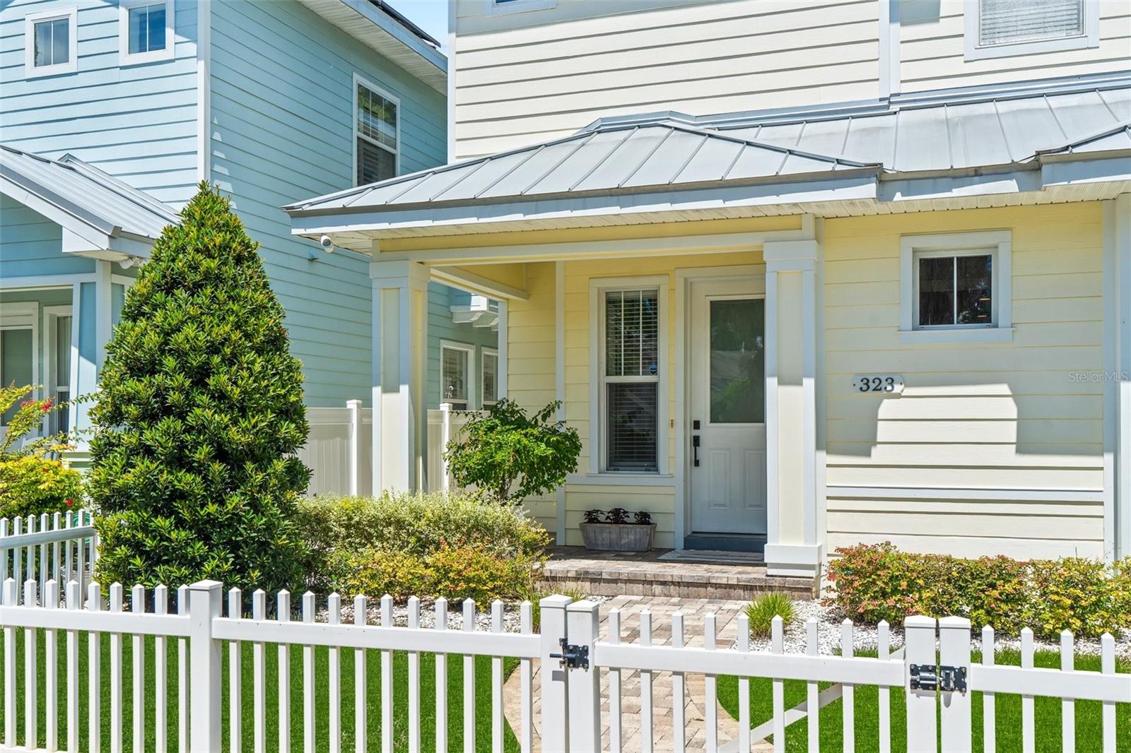 Single Family Residence em SAFETY HARBOR, FL - Daniel Dourado