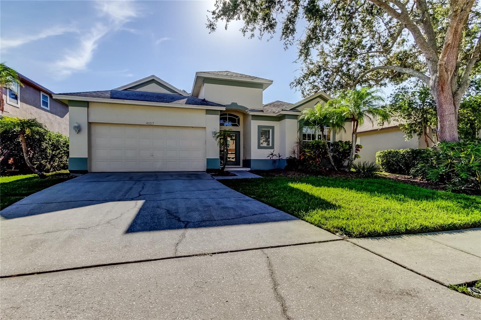 Single Family Residence in PALM HARBOR, FL - Daniel Dourado