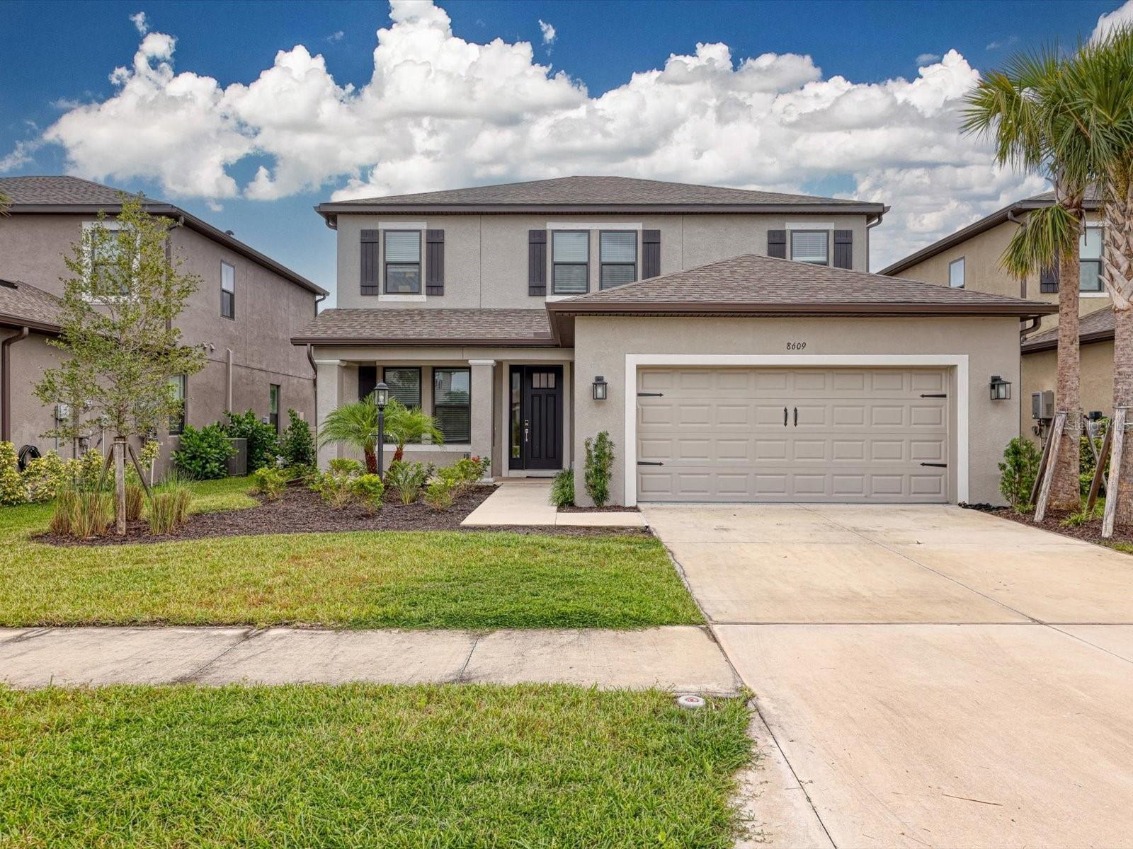 Single Family Residence in SARASOTA, FL - Daniel Dourado