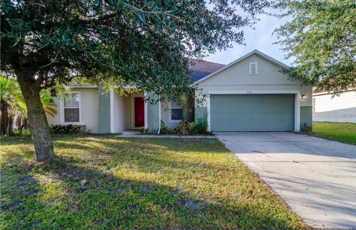 Single Family Residence em KISSIMMEE, FL - Daniel Dourado