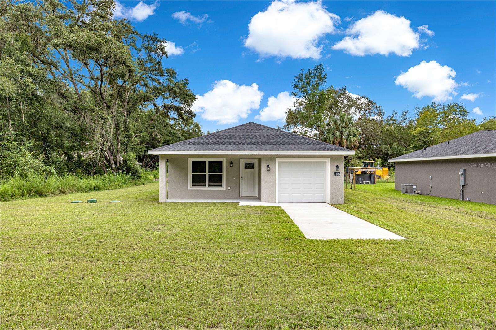 Single Family Residence em SUMMERFIELD, FL - Daniel Dourado