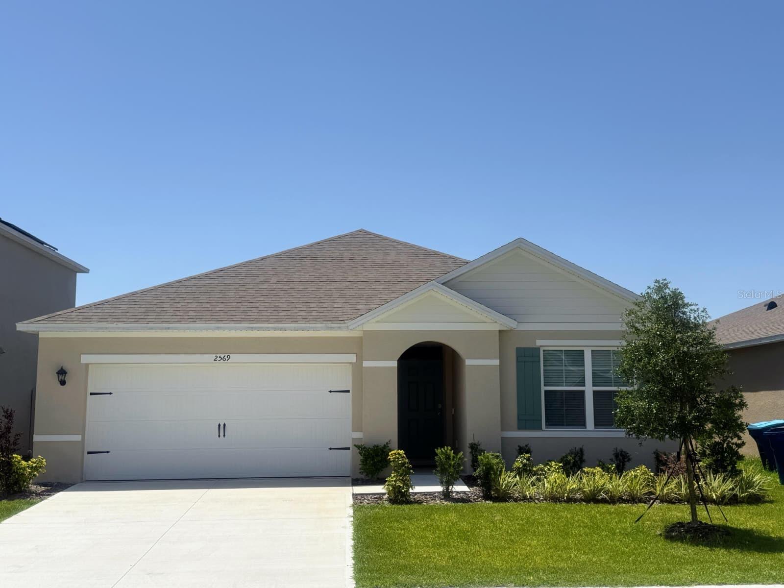 Single Family Residence in HAINES CITY, FL - Daniel Dourado