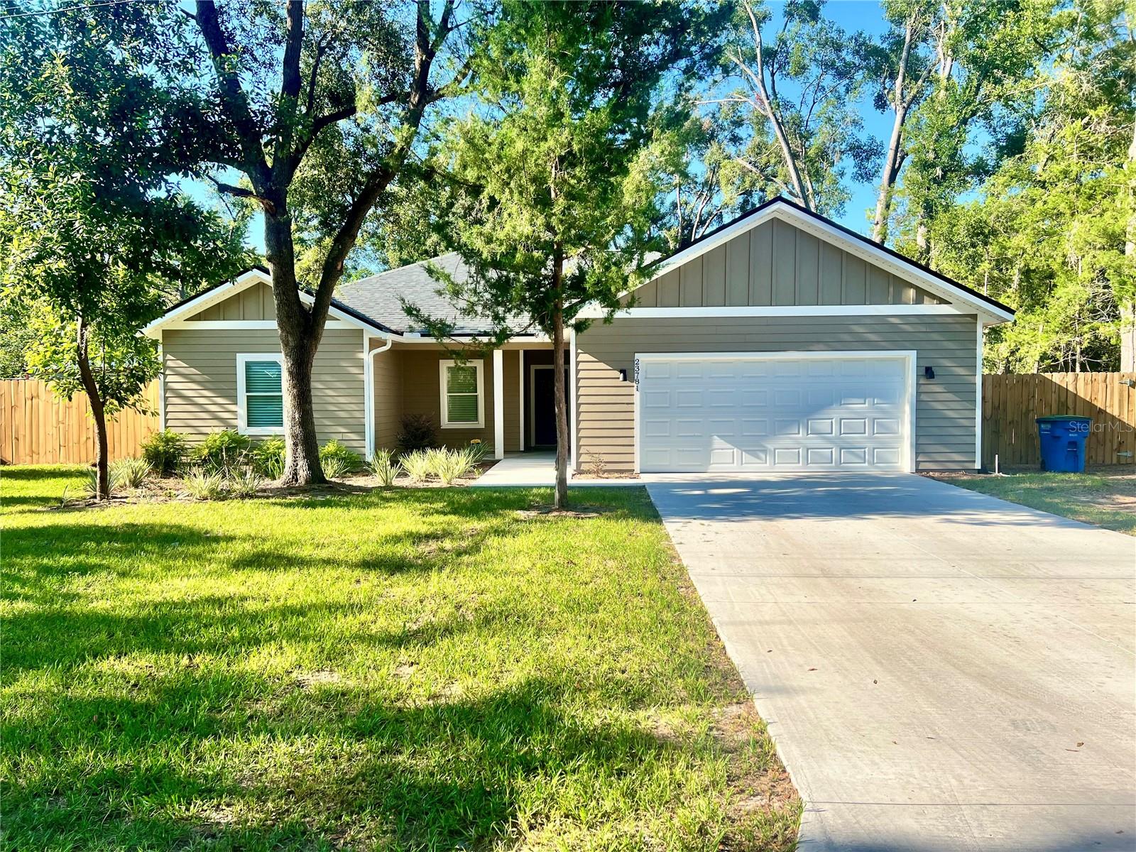 Single Family Residence in HIGH SPRINGS, FL - Daniel Dourado