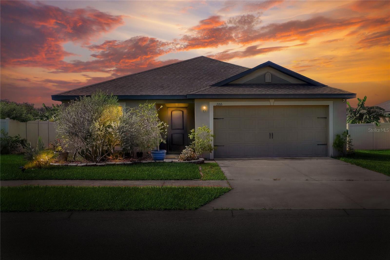 Single Family Residence em DUNDEE, FL - Daniel Dourado