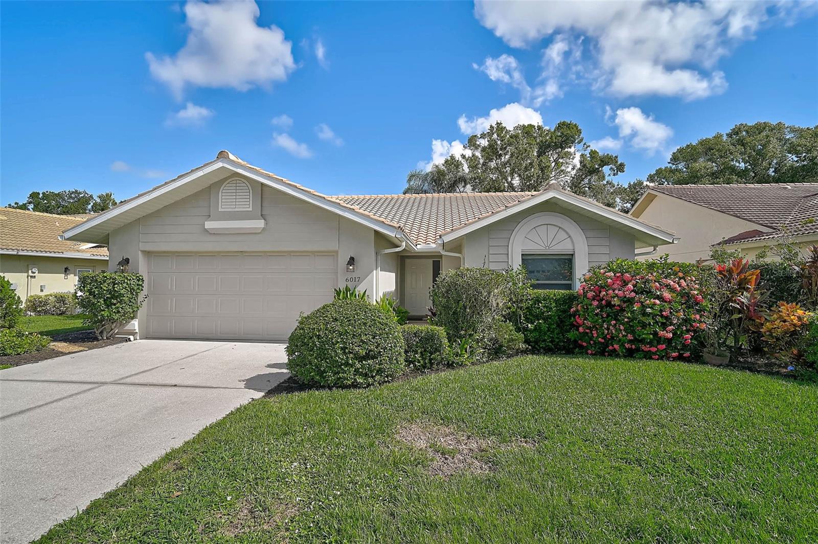 Single Family Residence em SARASOTA, FL - Daniel Dourado