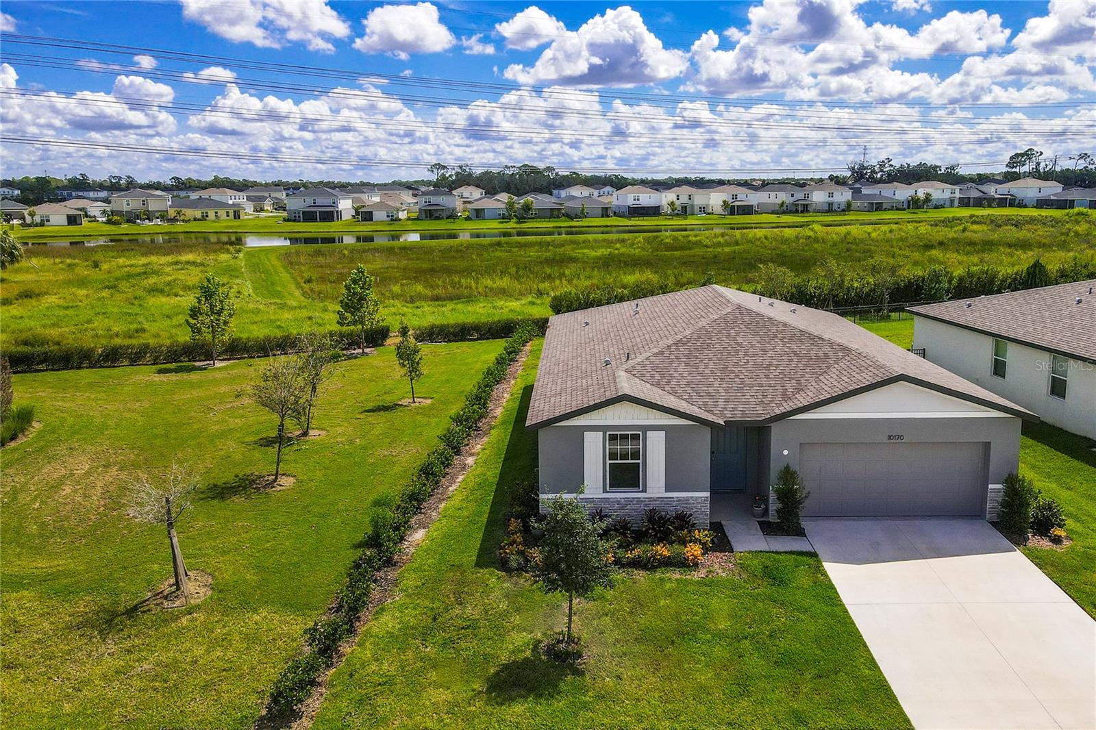 Single Family Residence in PARRISH, FL - Daniel Dourado