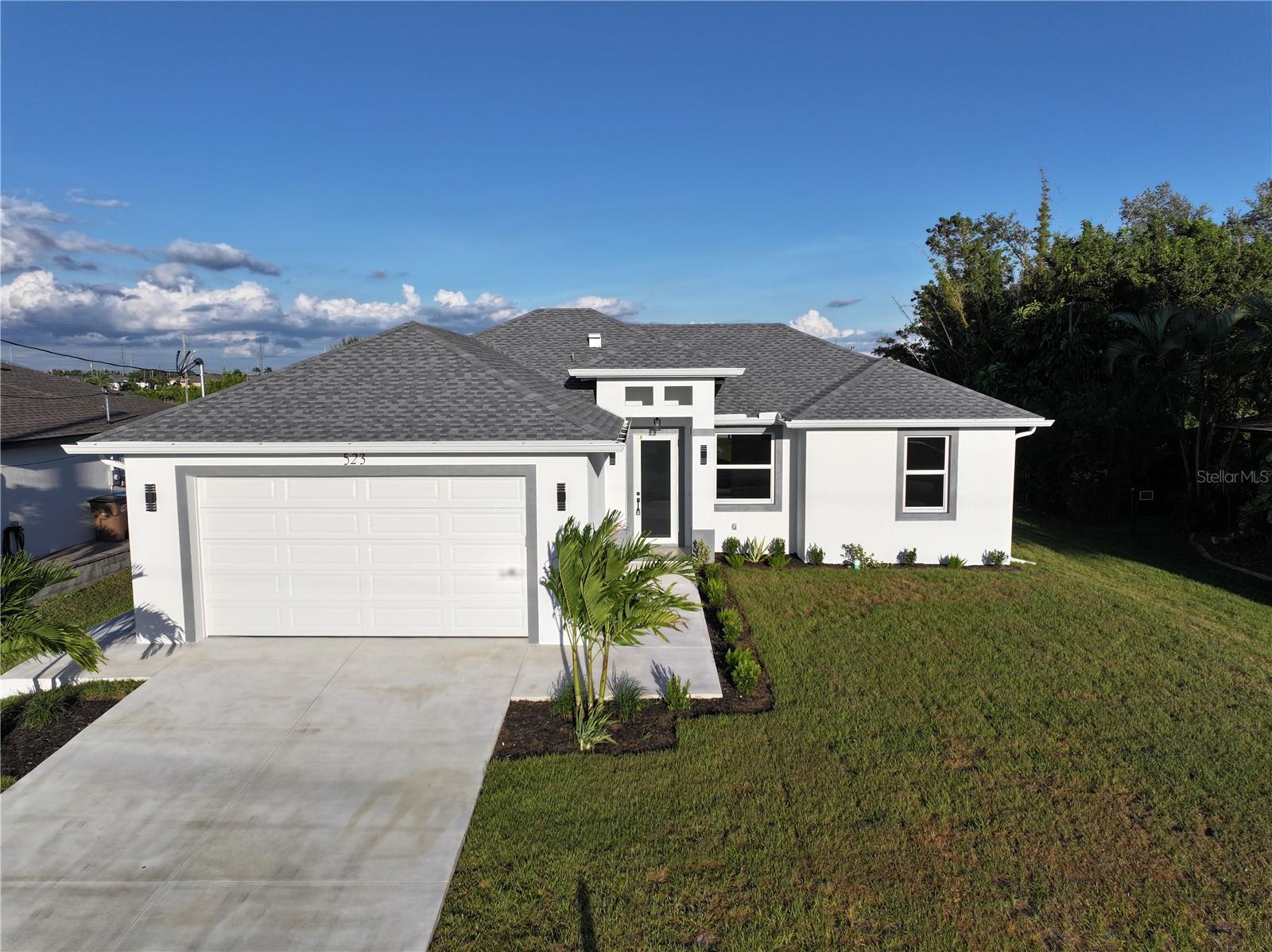 Single Family Residence in CAPE CORAL, FL - Daniel Dourado