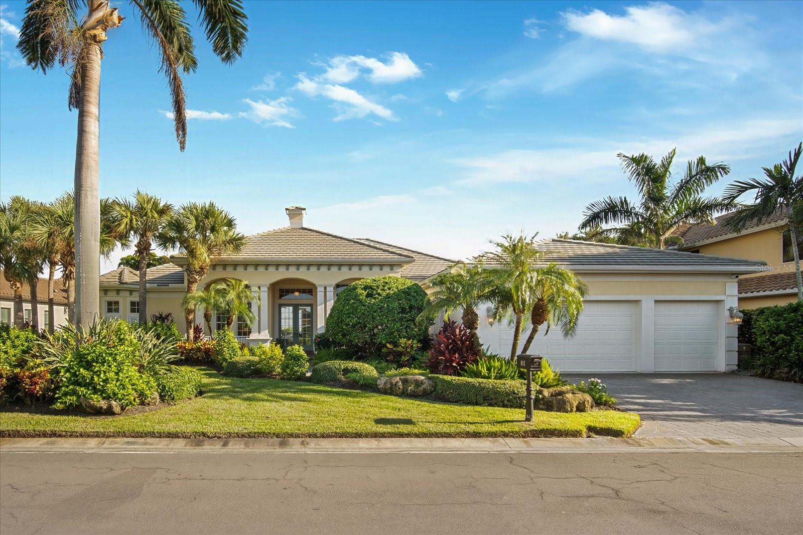 Single Family Residence in PALMETTO, FL - Daniel Dourado