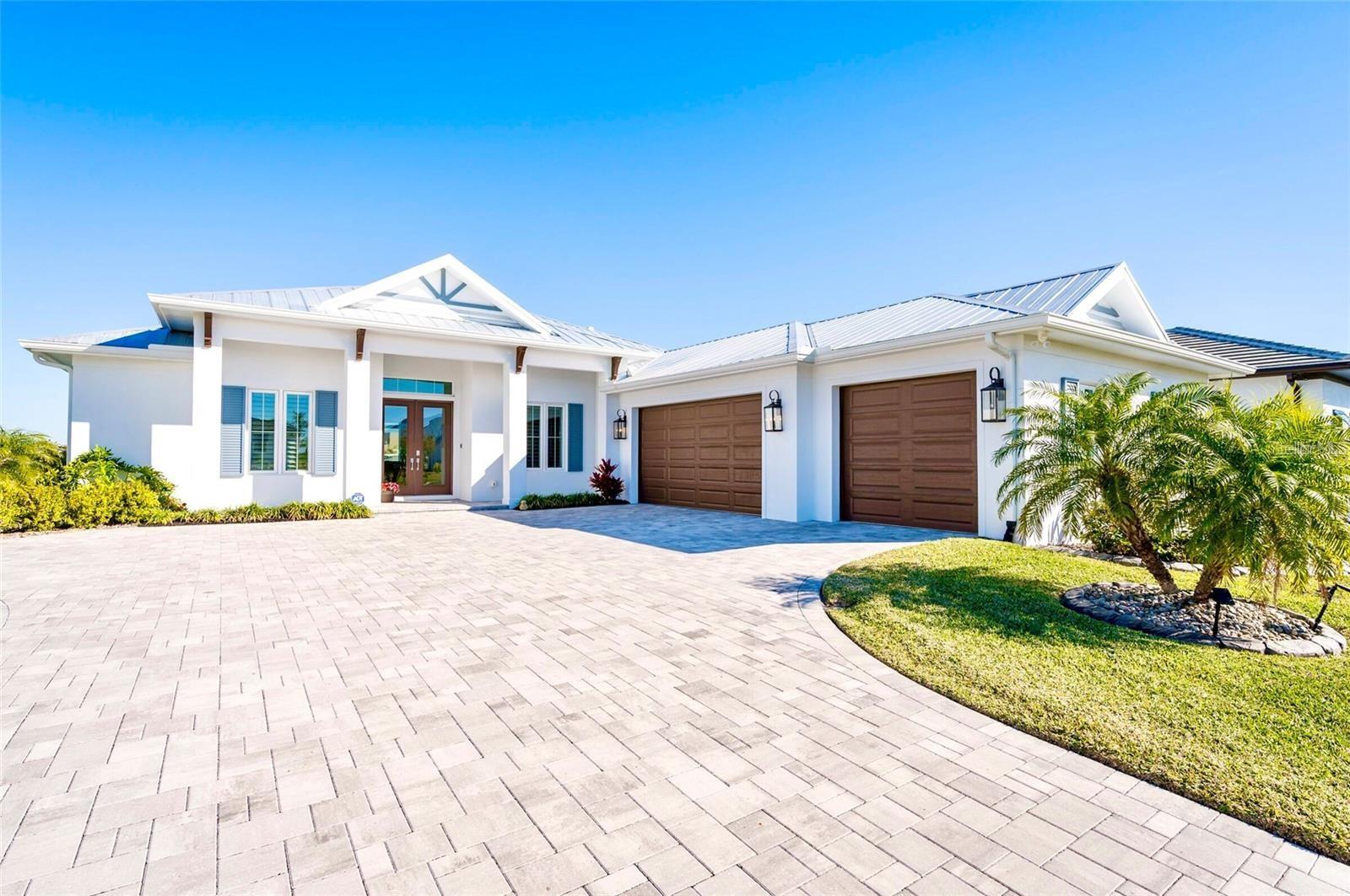 Single Family Residence in PALMETTO, FL - Daniel Dourado