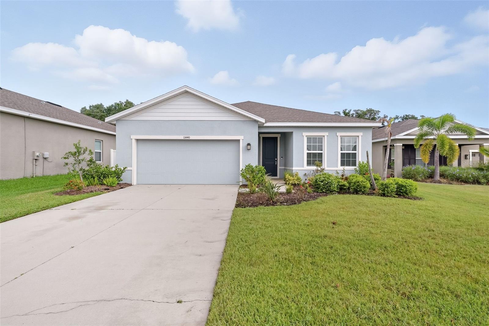 Single Family Residence in PARRISH, FL - Daniel Dourado